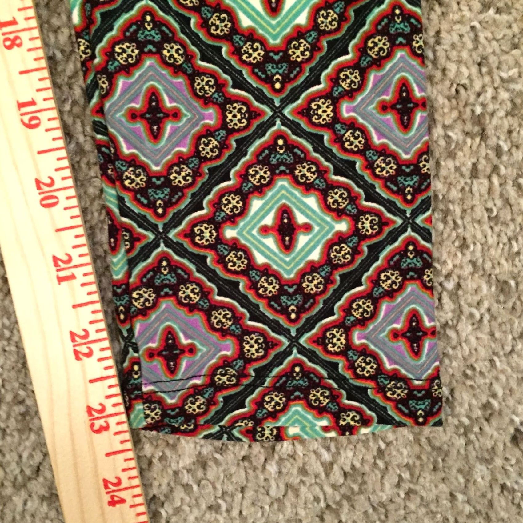 Vintage LuLaRoe Leggings OS One Size Red-Green Geometric Elastic Waist Jogger Womens Infrared? Size 42" / US 20 - 5 Thumbnail