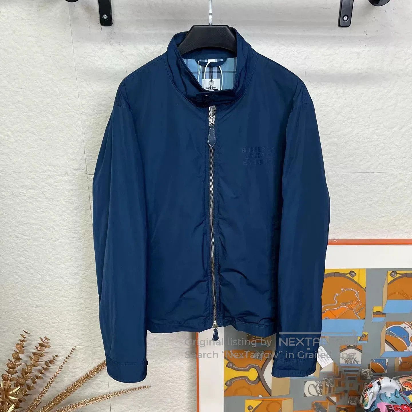 Burberry burberry logo jacket in navy blue size L. Size US L / EU 52-54 / 3 - 1 Thumbnail