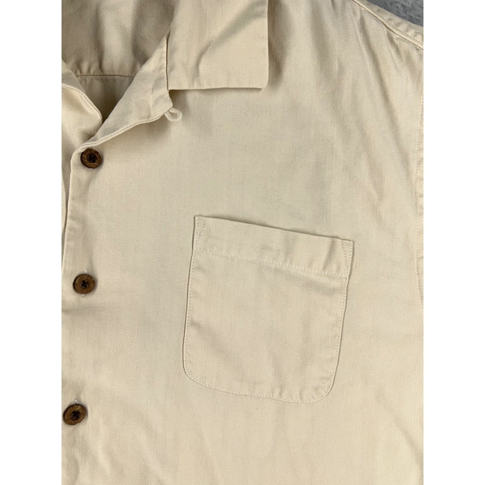 Tommy Bahama Tommy Bahama Shirt Men Extra Large Beige 100% Silk Herringbone Pocket Hawaiian Button-Up Size US XL / EU 56 / 4 - 6 Thumbnail