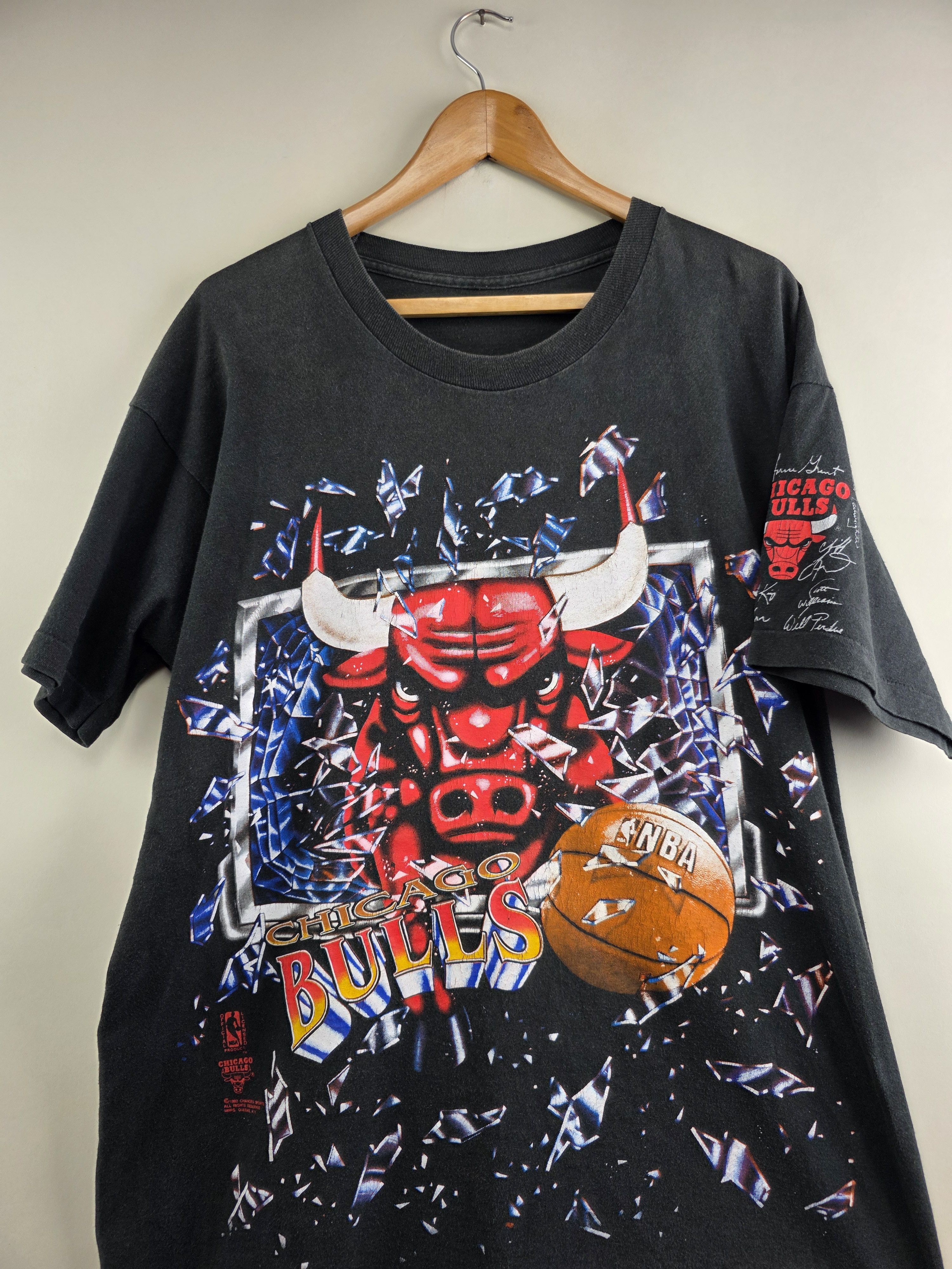 Changes × NBA × Vintage 1992 Chicago Bulls Shattered Glass XL 24" 30" Size US XL / EU 56 / 4 - 2 Thumbnail