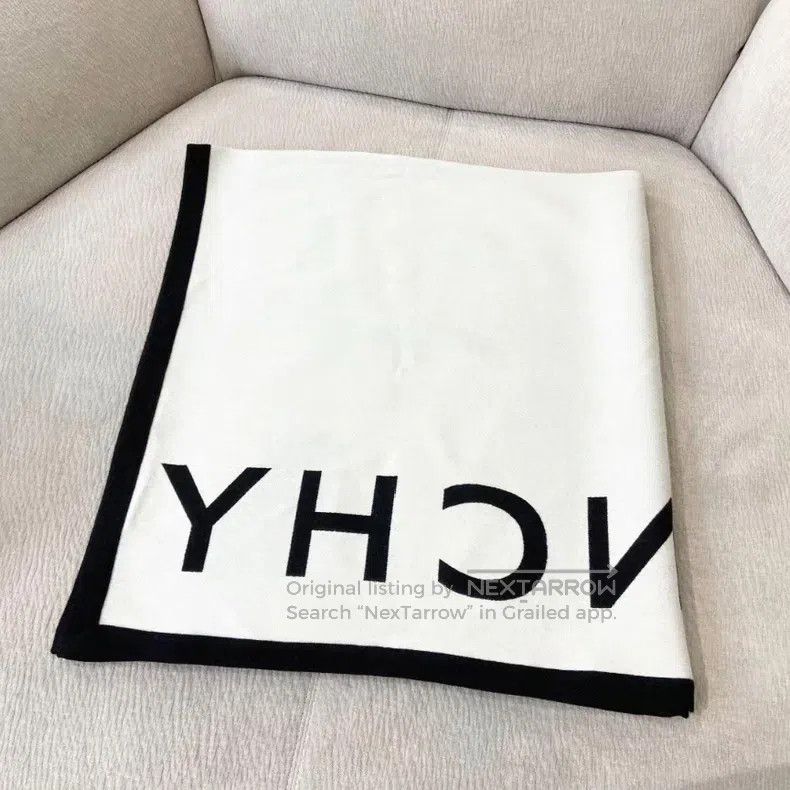 Givenchy Givenchy Black and White Double-Sided Wool Blanket Size ONE SIZE - 5 Thumbnail