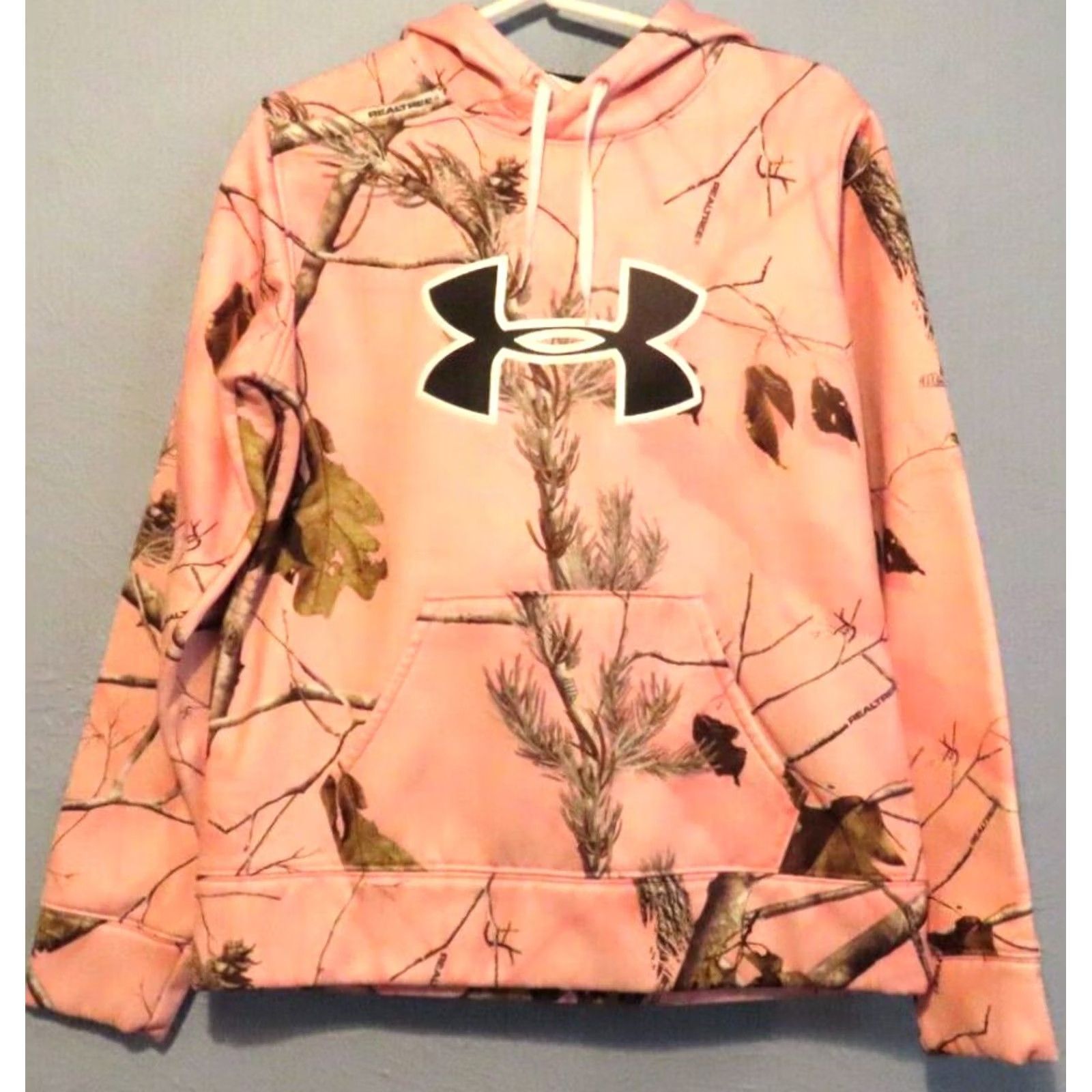 Under Armour Under Armour Hoodie Pullover Womens Medium M Camouflage Pink Realtree Camo Activewear Colorful Size M / US 6-8 / IT 42-44 - 2 Thumbnail