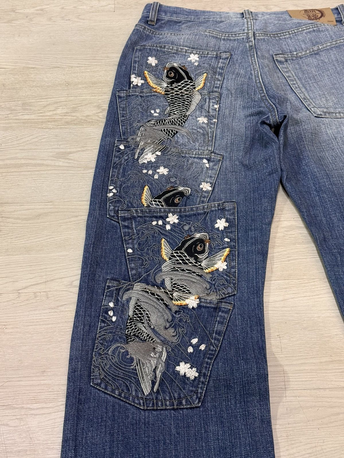 Japanese Brand Koi Pond Sukajan Japan Jeans Embroidered Multiple Pocket 32 Size US 32 / EU 48 - 1 Thumbnail