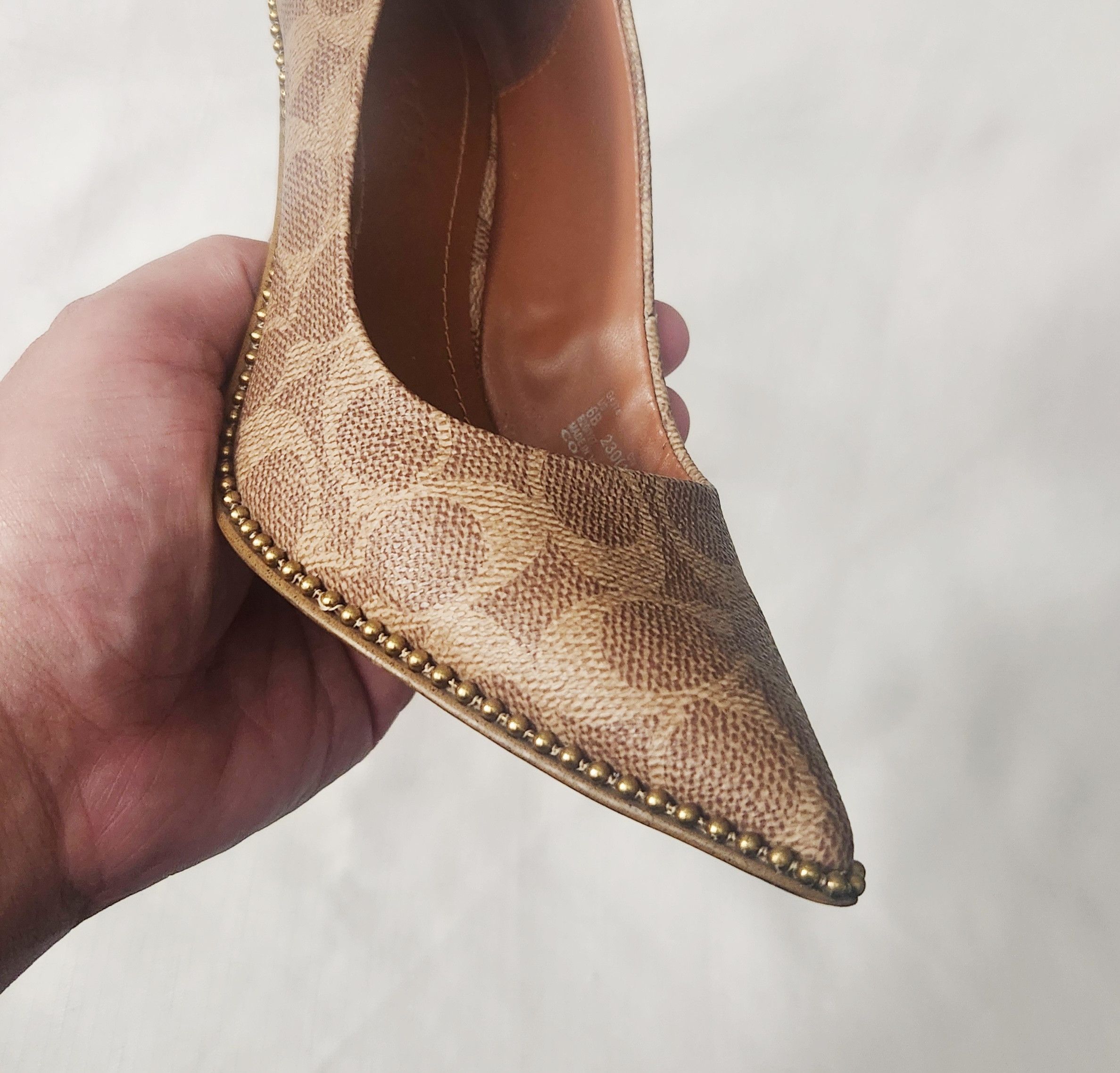 Coach × Designer COACH Waverly Pump with Beadchain Women Size 6 B Tan (G4374) Size US 6 / IT 36 - 6 Thumbnail
