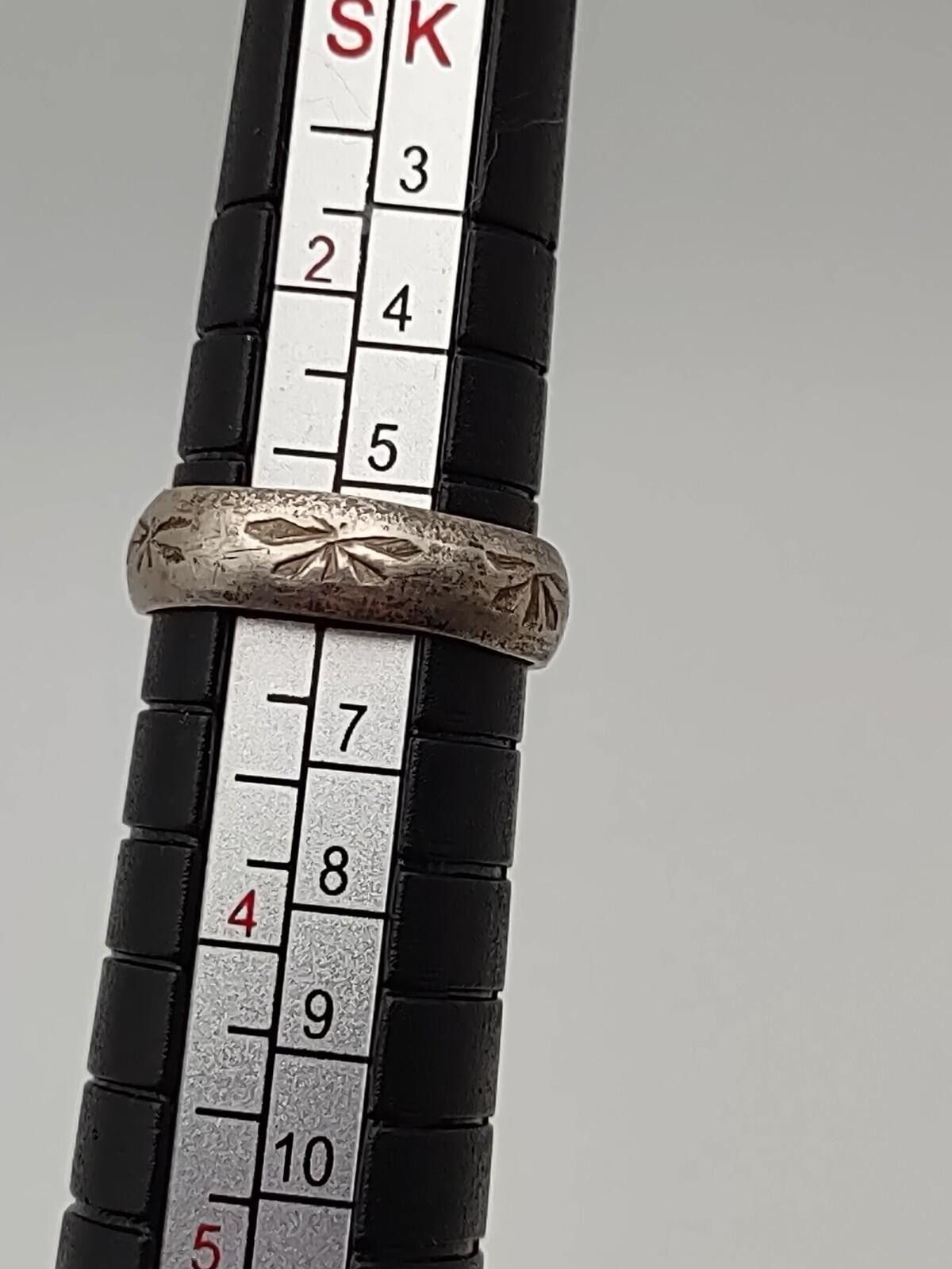 The Unbranded Brand Sterling Silver Etched Leaf Band Ring Size 3 Vintage Style Size ONE SIZE - 3 Thumbnail
