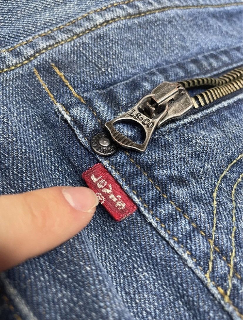 Levi's Vintage Clothing LEVI'S 503 LOOSE 2008 VINTAGE BUCKLE CINCH BACK DENIM PANTS Size US 36 / EU 52 - 13 Thumbnail