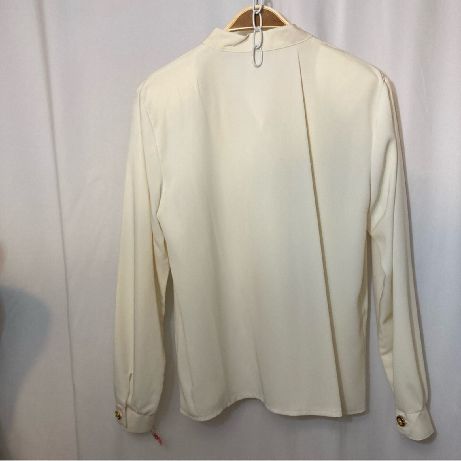 Other Vintage Cream Lightweight Silk Discreet Button Blouse Top Size M / US 6-8 / IT 42-44 - 8 Thumbnail