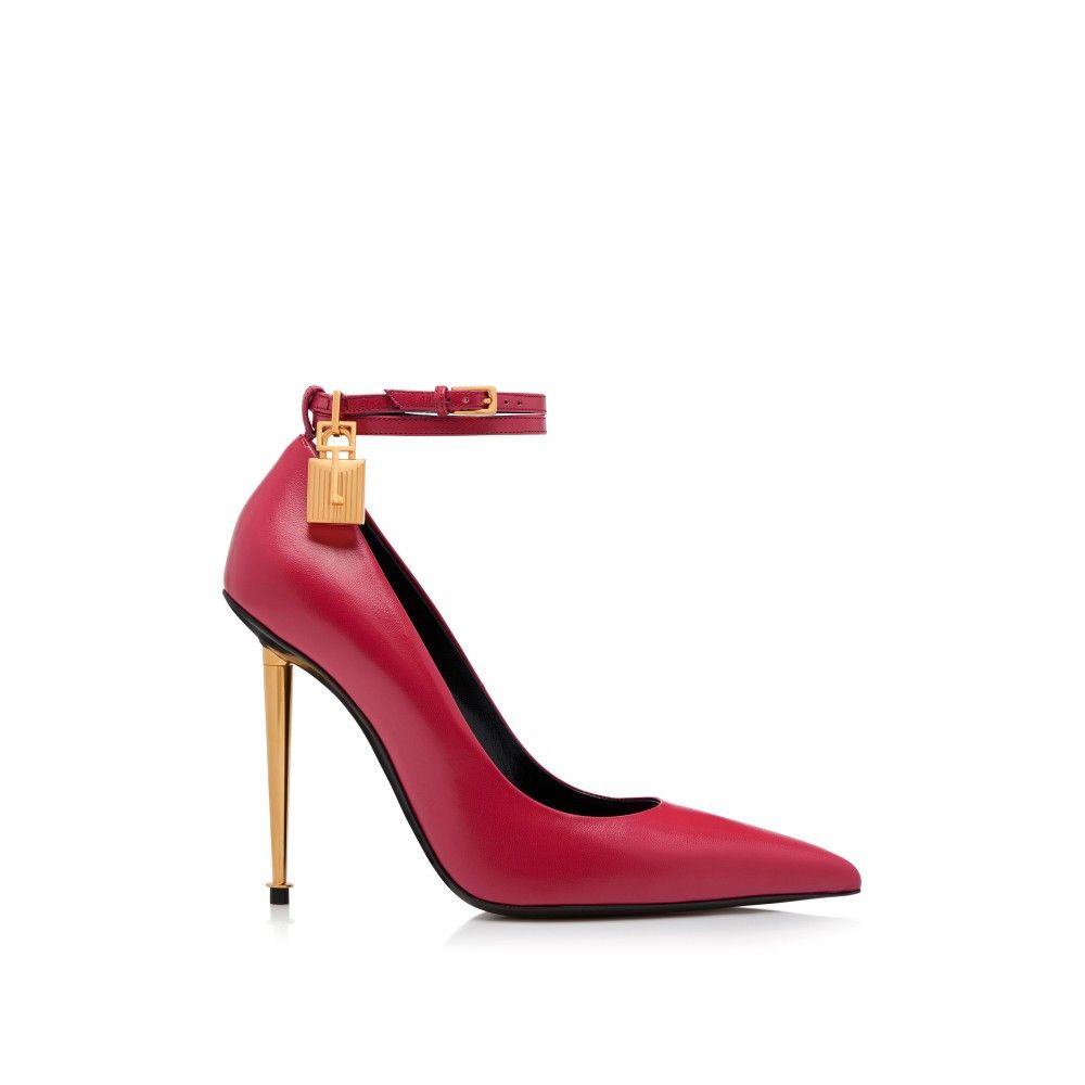 o1loc1c1024 W2271 Padlock Pumps in Red