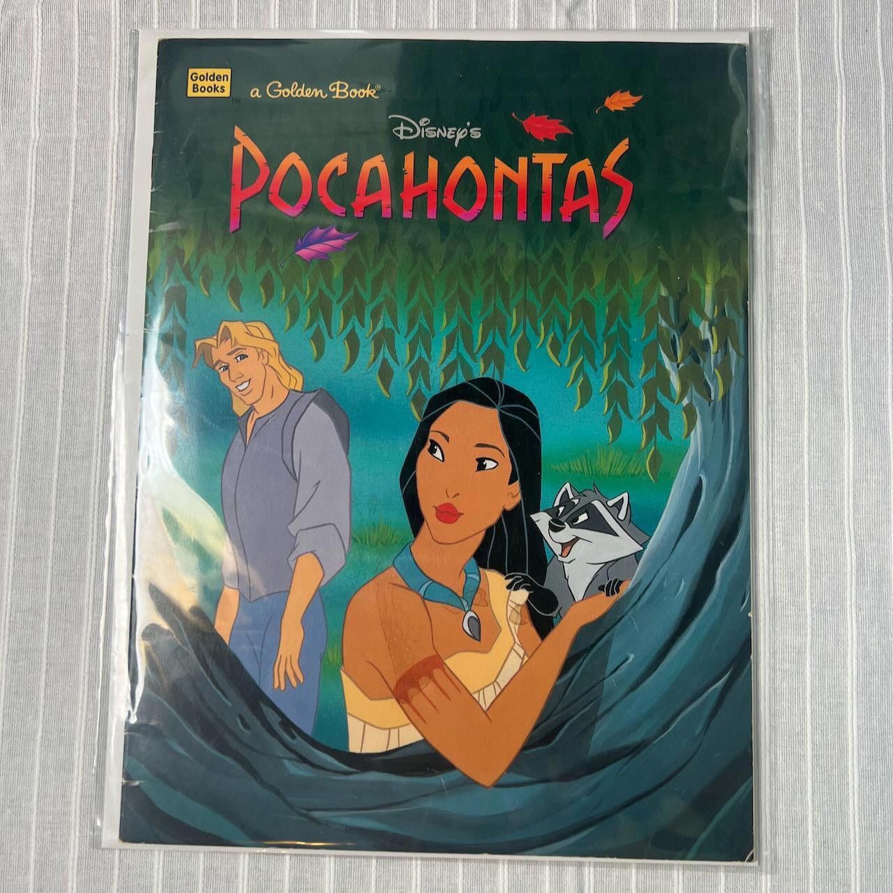 Designer Disney's Pocahontas (Big Golden Book) 1st Printing 1995 HTF Size ONE SIZE - 8 Thumbnail