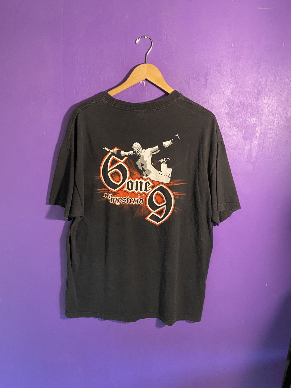 Vintage × WWF Vintage 90s/00s WWF Rey Mysterio 6 one 9 t-shirt Size US XL / EU 56 / 4 - 2 Thumbnail