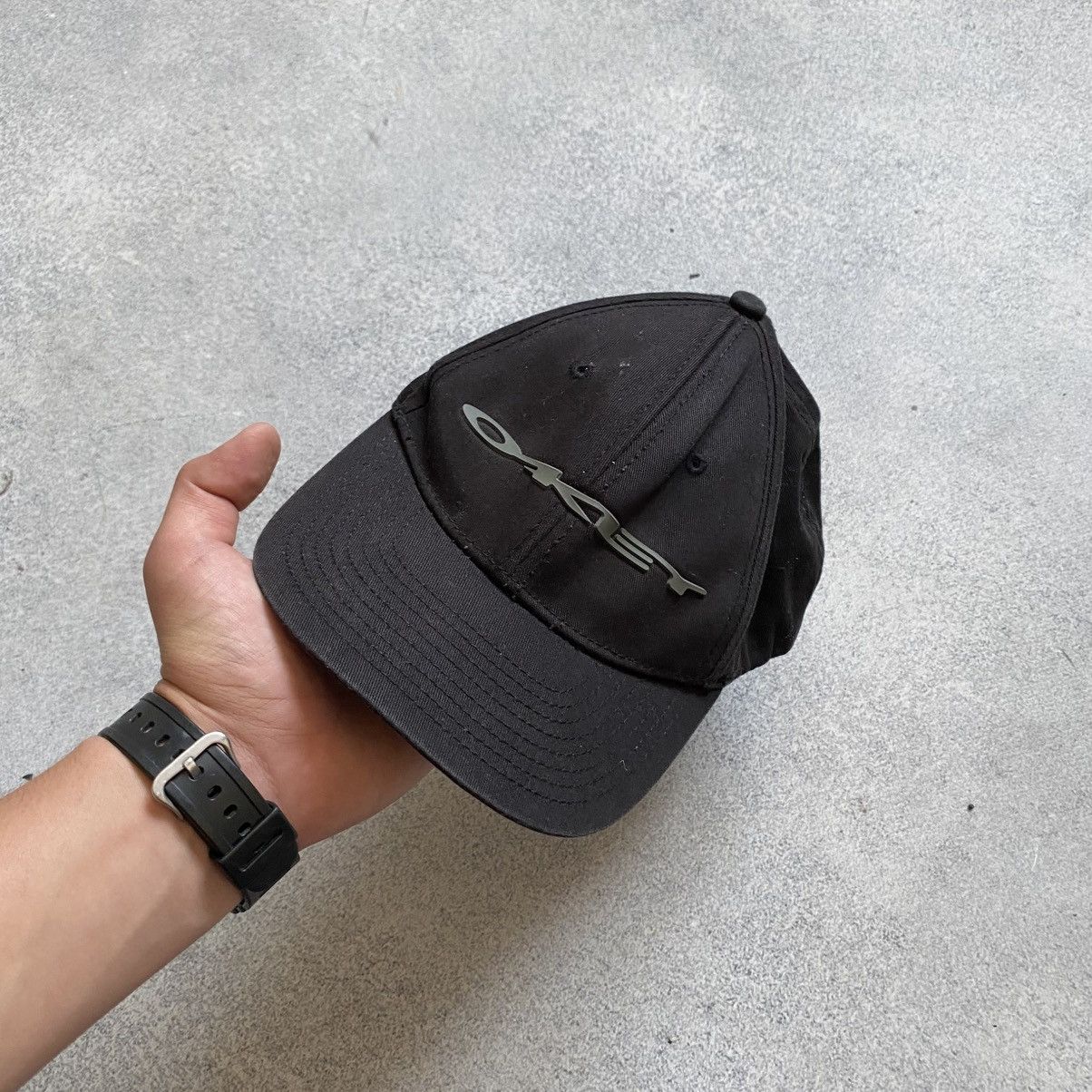 Oakley Vintage Oakley Cap Black Embroidered Logo Y2K Streetwear Size ONE SIZE - 1 Thumbnail