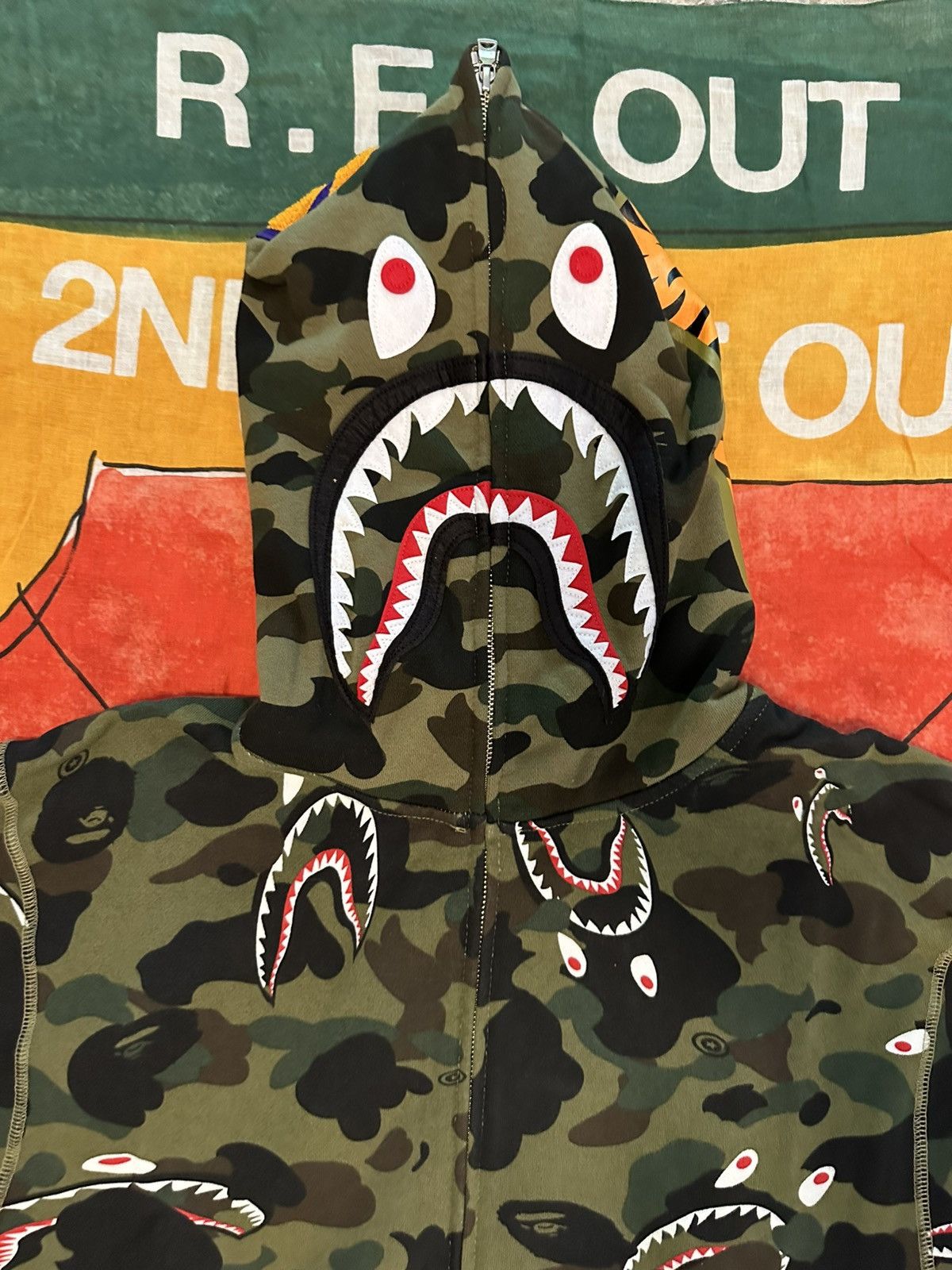 Bape A Bathing Ape 1st camo green tiger shark full zip hoodie Size US L / EU 52-54 / 3 - 4 Thumbnail
