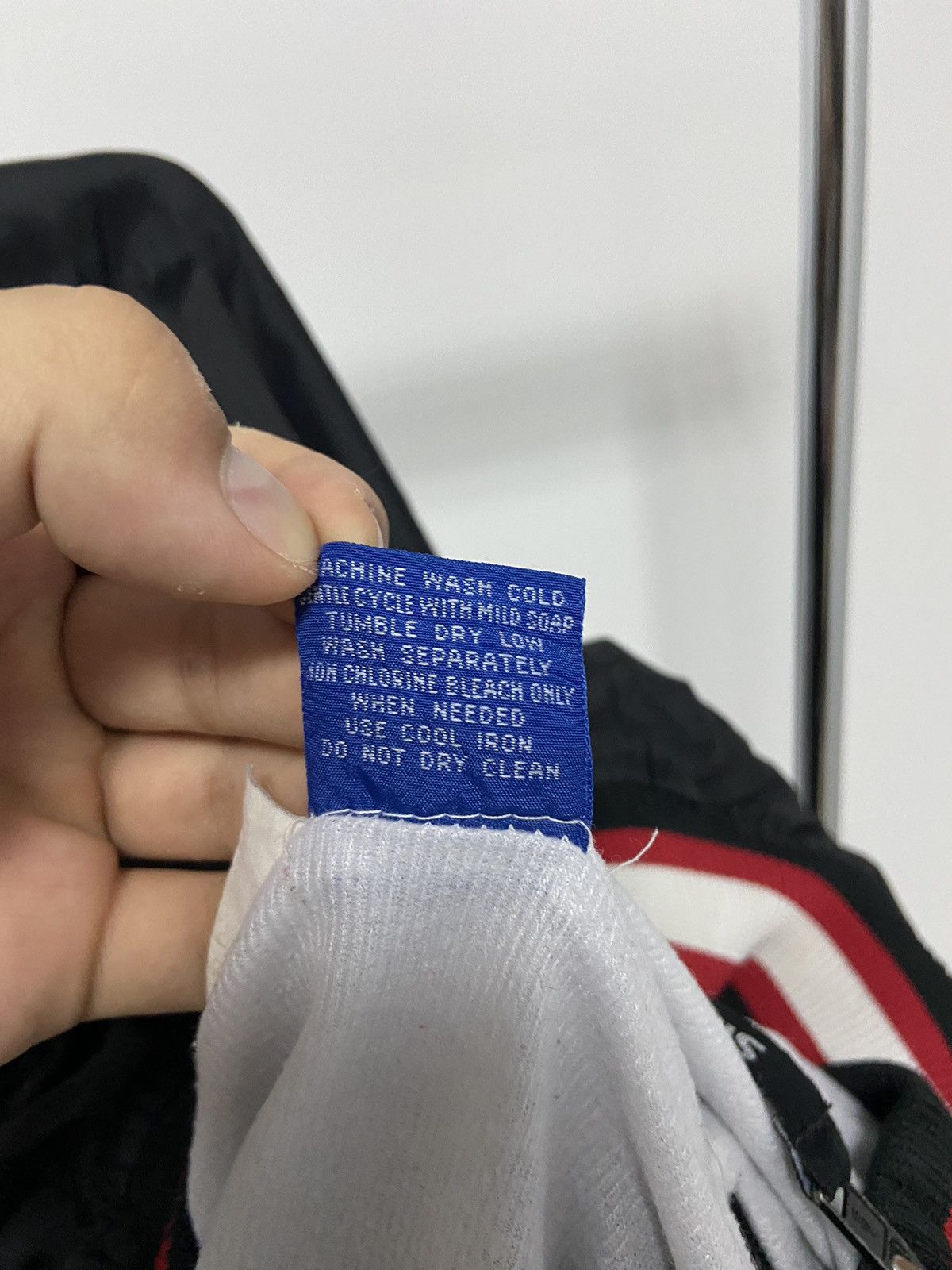 NBA × Vintage Chicago Bulls Sweatshirt Nylon NBA Big Logo Vintage Basket Size US L / EU 52-54 / 3 - 8 Thumbnail