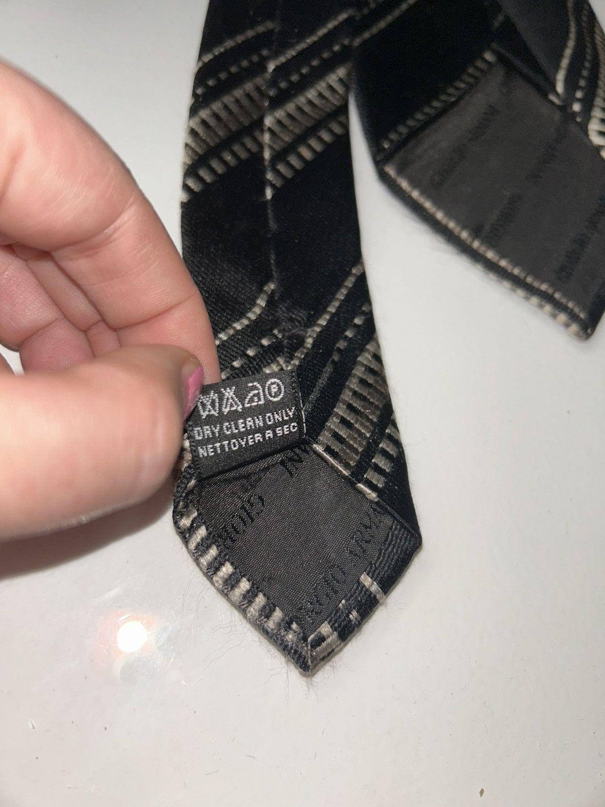 Giorgio Armani Georgio Armani Black &Silver Striped Men's Silk Tie Size ONE SIZE - 10 Thumbnail