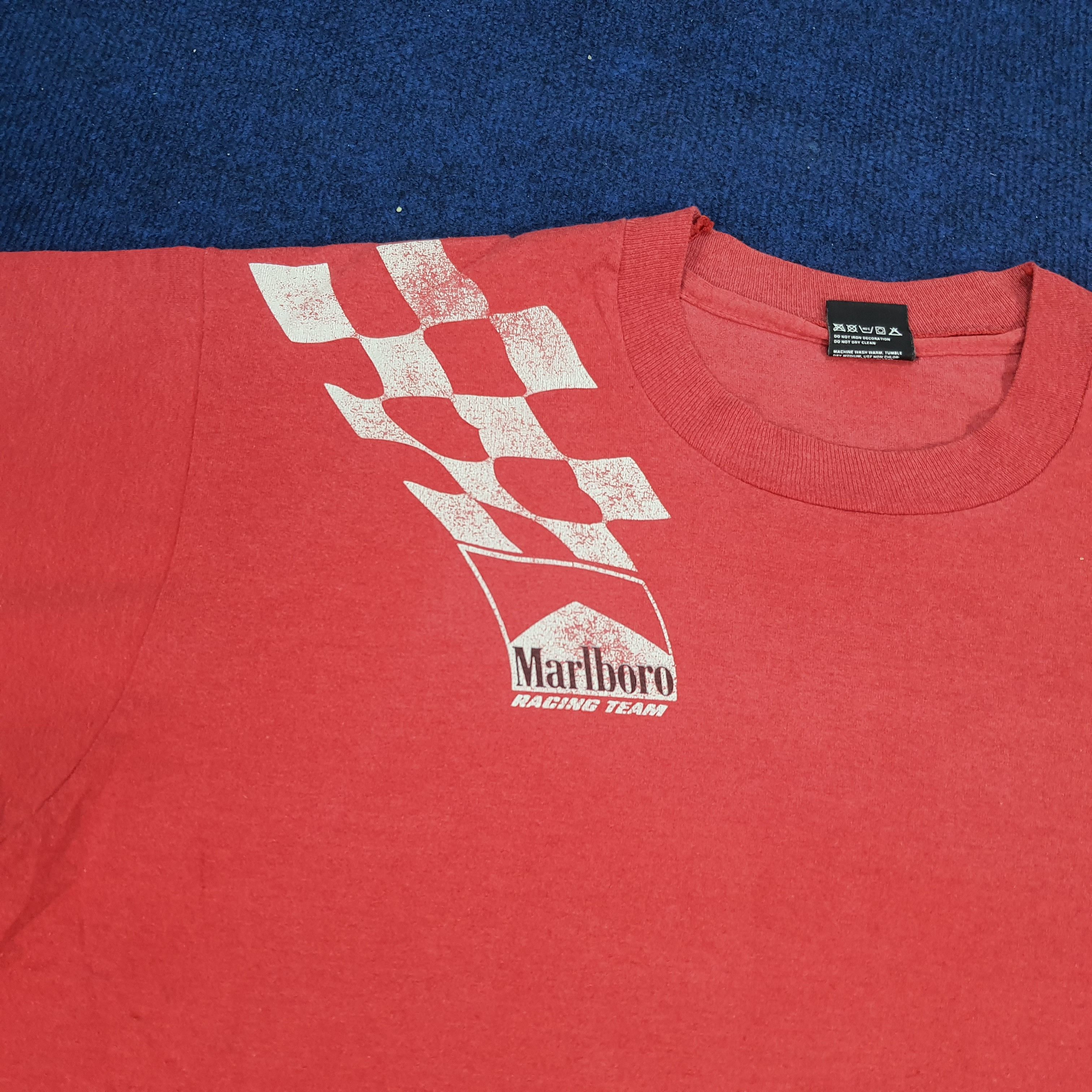 Marlboro × Vintage Vintage Marlboro Racing Team Motorsports Tshirt Size US XL / EU 56 / 4 - 4 Thumbnail