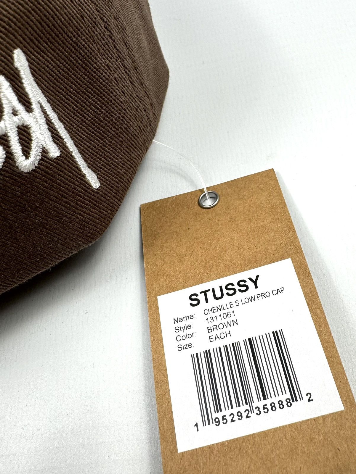 Stussy DS Stussy Chenille Cap Brown Infamously Seen On Travis Scott Size ONE SIZE - 4 Thumbnail
