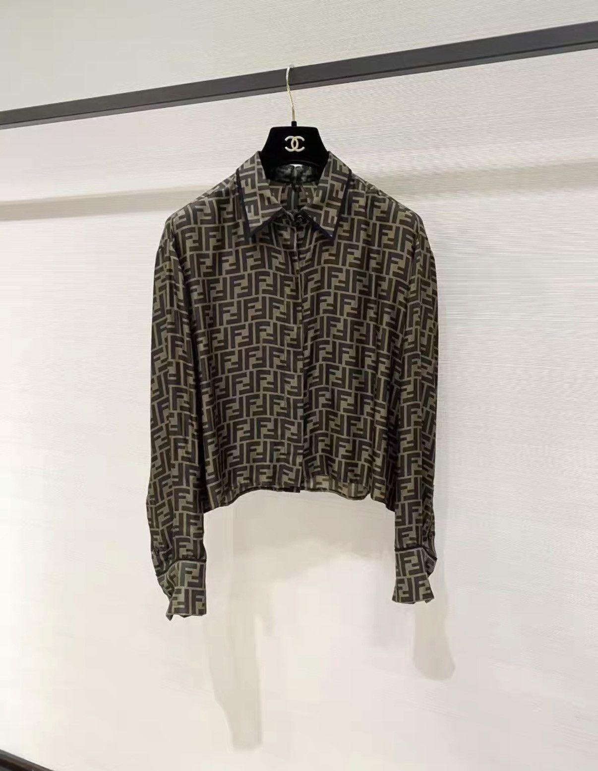 Fendi Fendi Brown Double F Logo Long Sleeve Silk Shirt J33 Size XS / US 0-2 / IT 36-38 - 1 Thumbnail