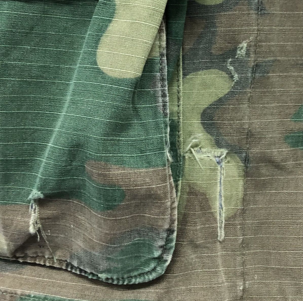 Vintage Vintage Us Army Woodland Camo Military Field Jacket Size US L / EU 52-54 / 3 - 14 Thumbnail