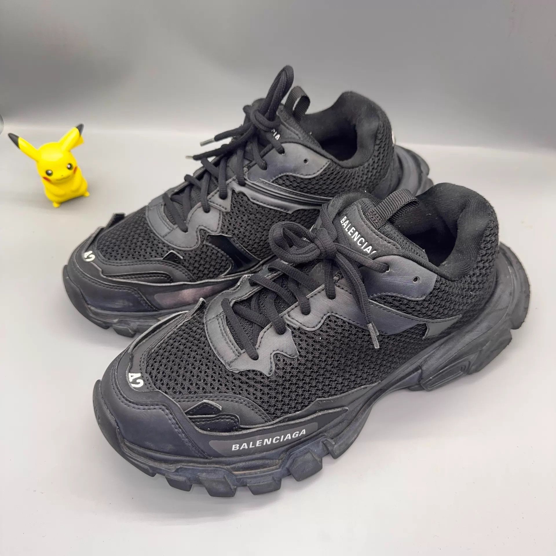 Balenciaga Balenciaga Track 3.0 Distressed Black Size US 9 / EU 42 - 1 Thumbnail