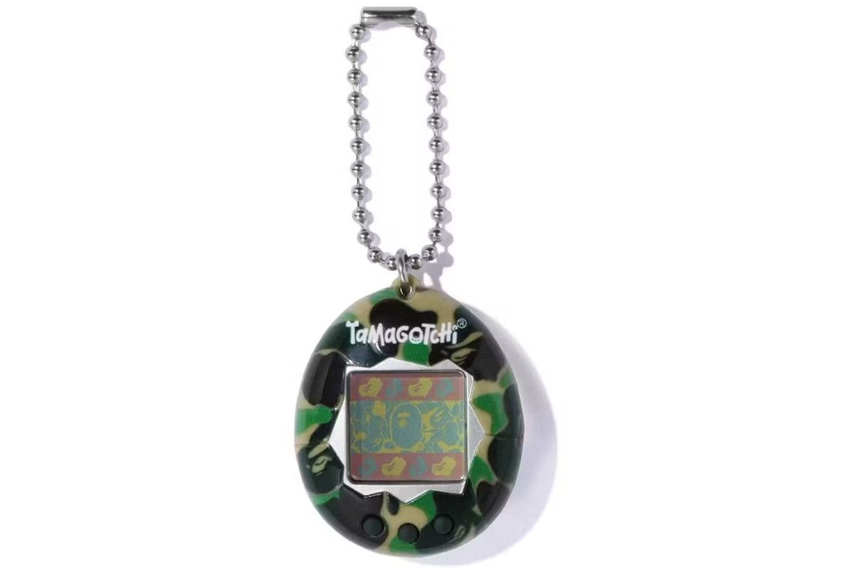 Bape BAPE x Tamagotchi Original Handheld Green Camo Size ONE SIZE - 1 Thumbnail