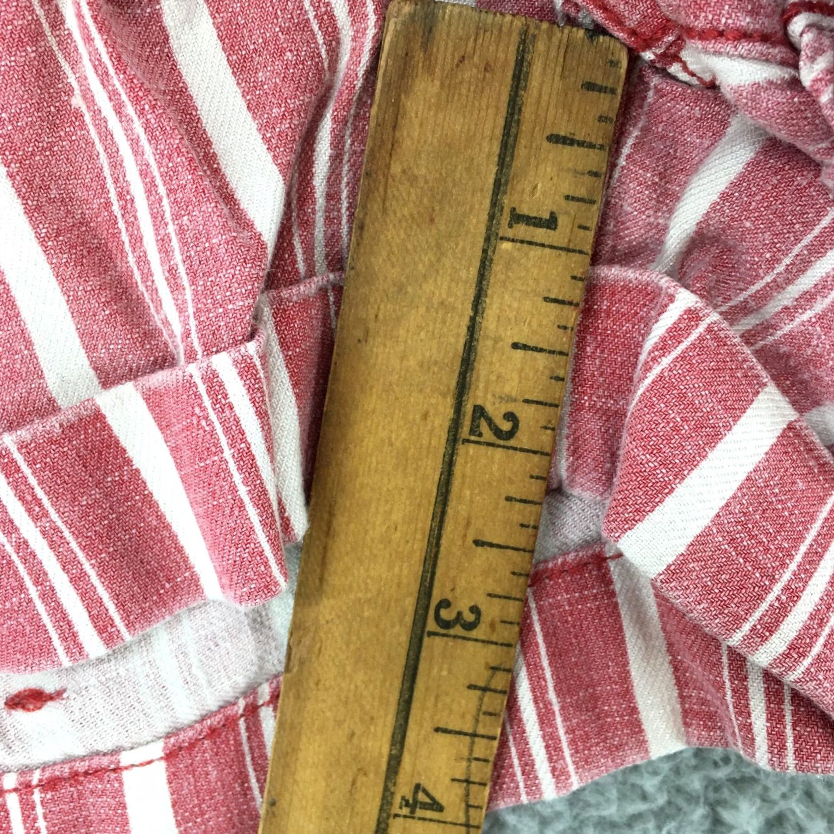 American Eagle Outfitters American Eagle Outfitters Shorts Womens 4 Red Stripe Linen Blend Cuffed Hem Bermuda Summer Casual Womens 4 Red Stripe Linen Blend Cuffed Hem Size 27" / US 4 / IT 40 - 6 Thumbnail