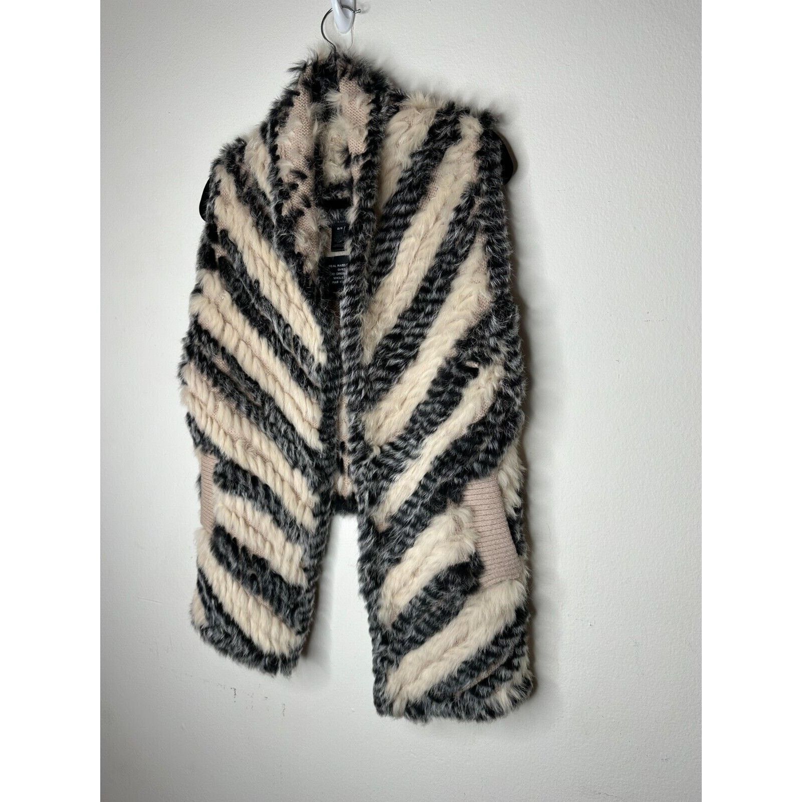 Marc by Marc Jacobs Marc by Marc Jacobs Cream Black Stripe Rabbit Fur Vest OS Size ONE SIZE - 8 Thumbnail
