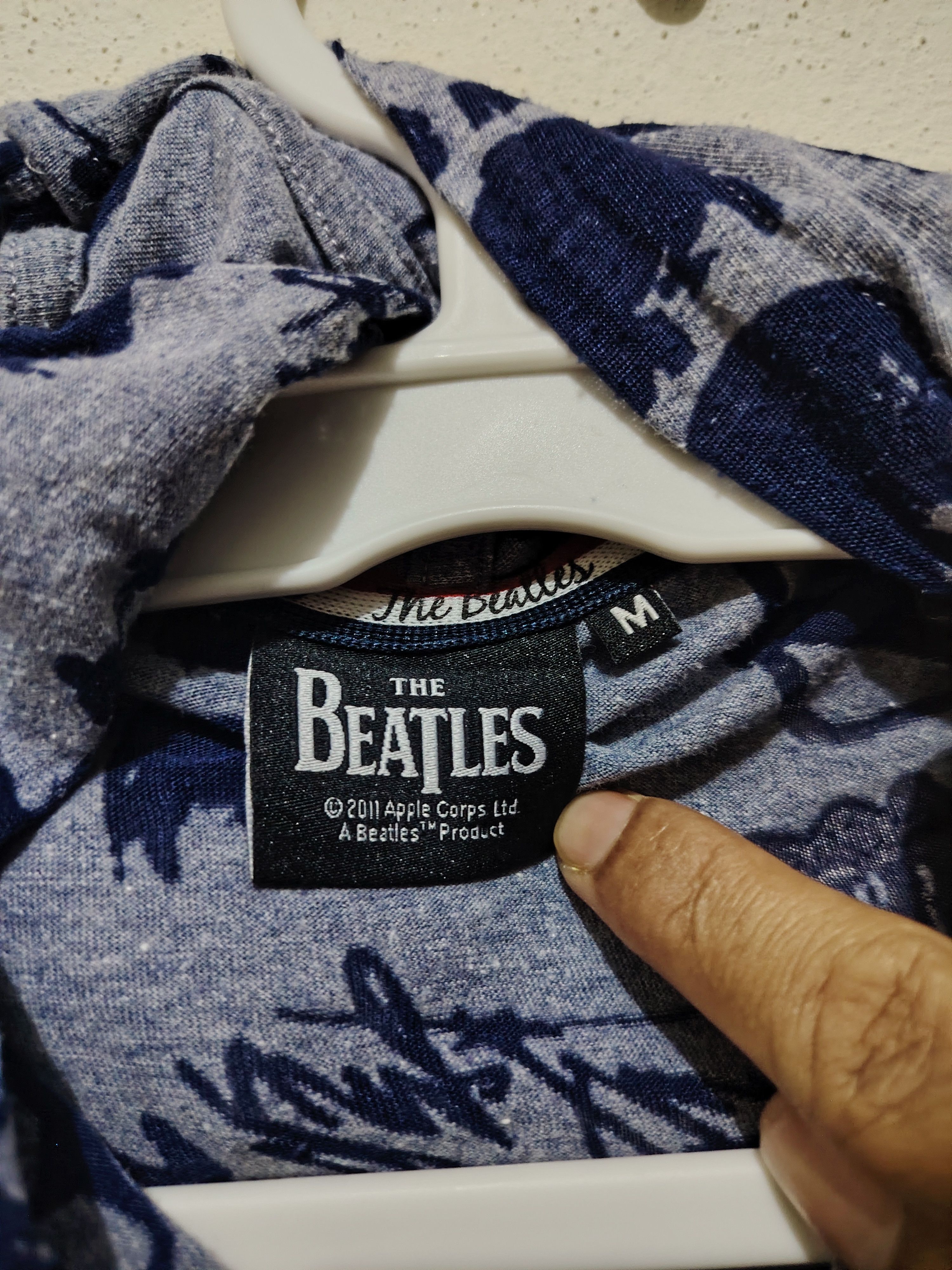 Apple × Band Tees Rare!!! The Beatles Full Printed Soft & Thin Hoodie Jacket Size US M / EU 48-50 / 2 - 7 Thumbnail