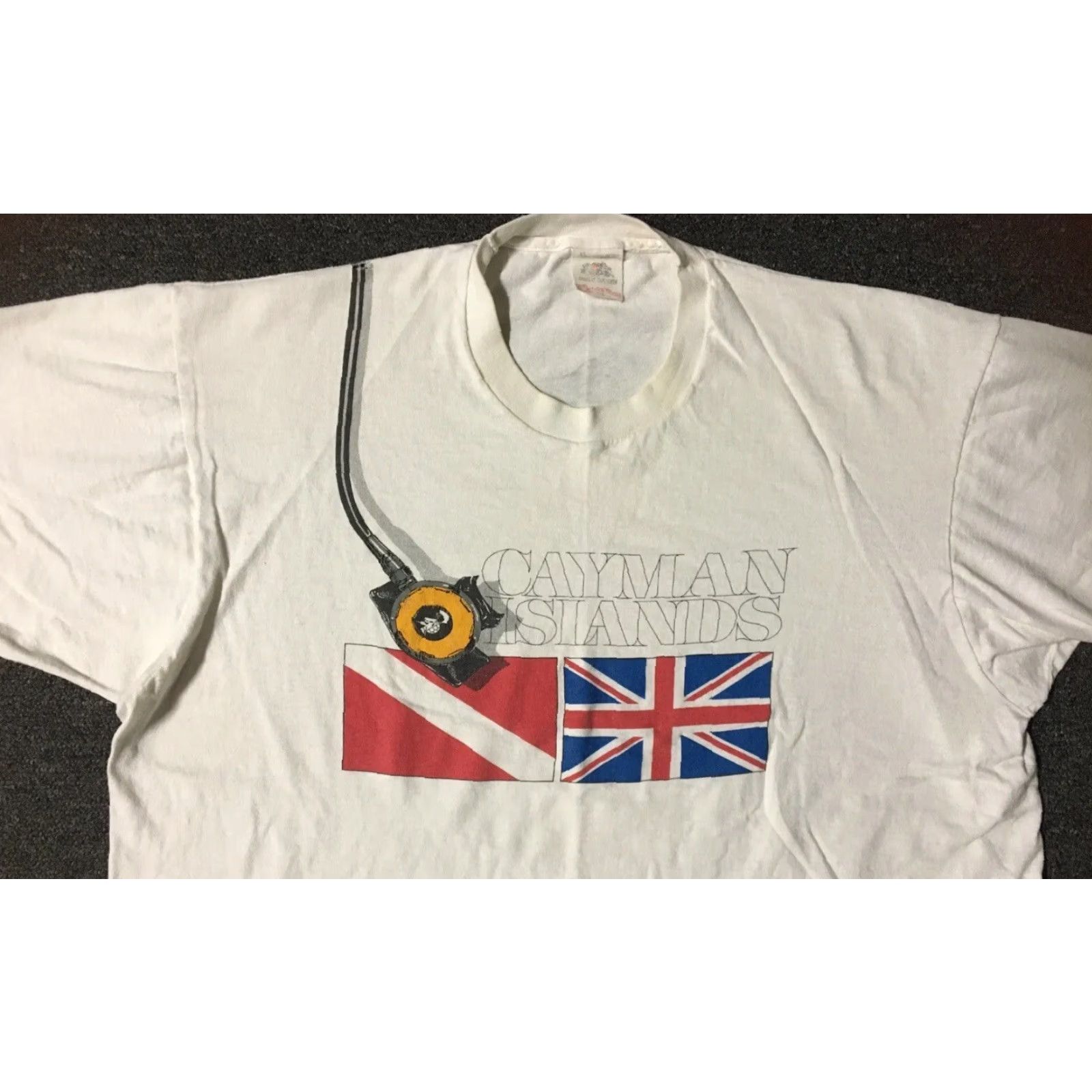 Vintage VINTAGE Cayman Islands Faded All Over Print Shirt XL Short Sleeve Navy White Striped 90s Surf Grunge USA Mens T-Shirt Size US XL / EU 56 / 4 - 7 Thumbnail