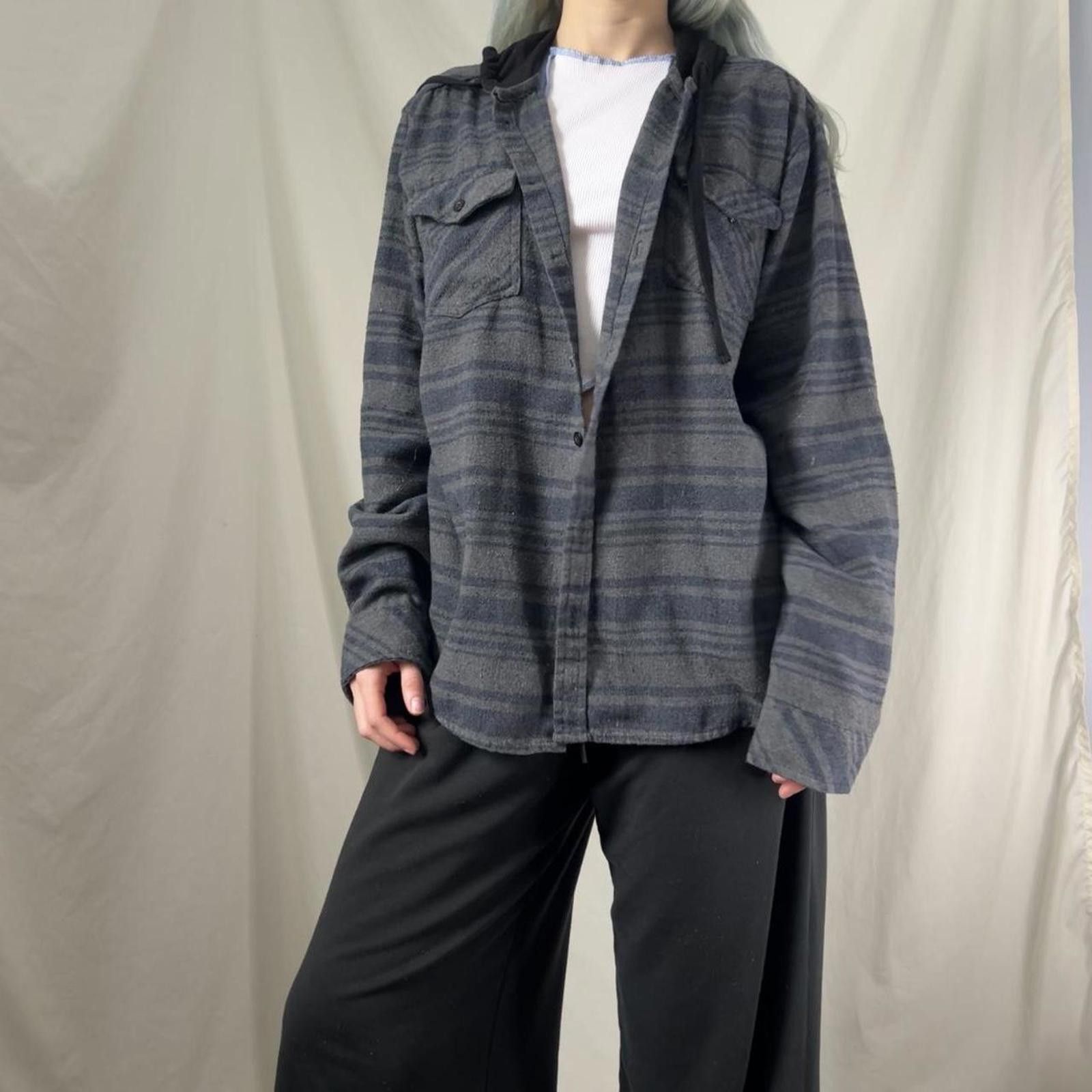Other Grey and black grungey striped button-up Size US L / EU 52-54 / 3 - 3 Thumbnail