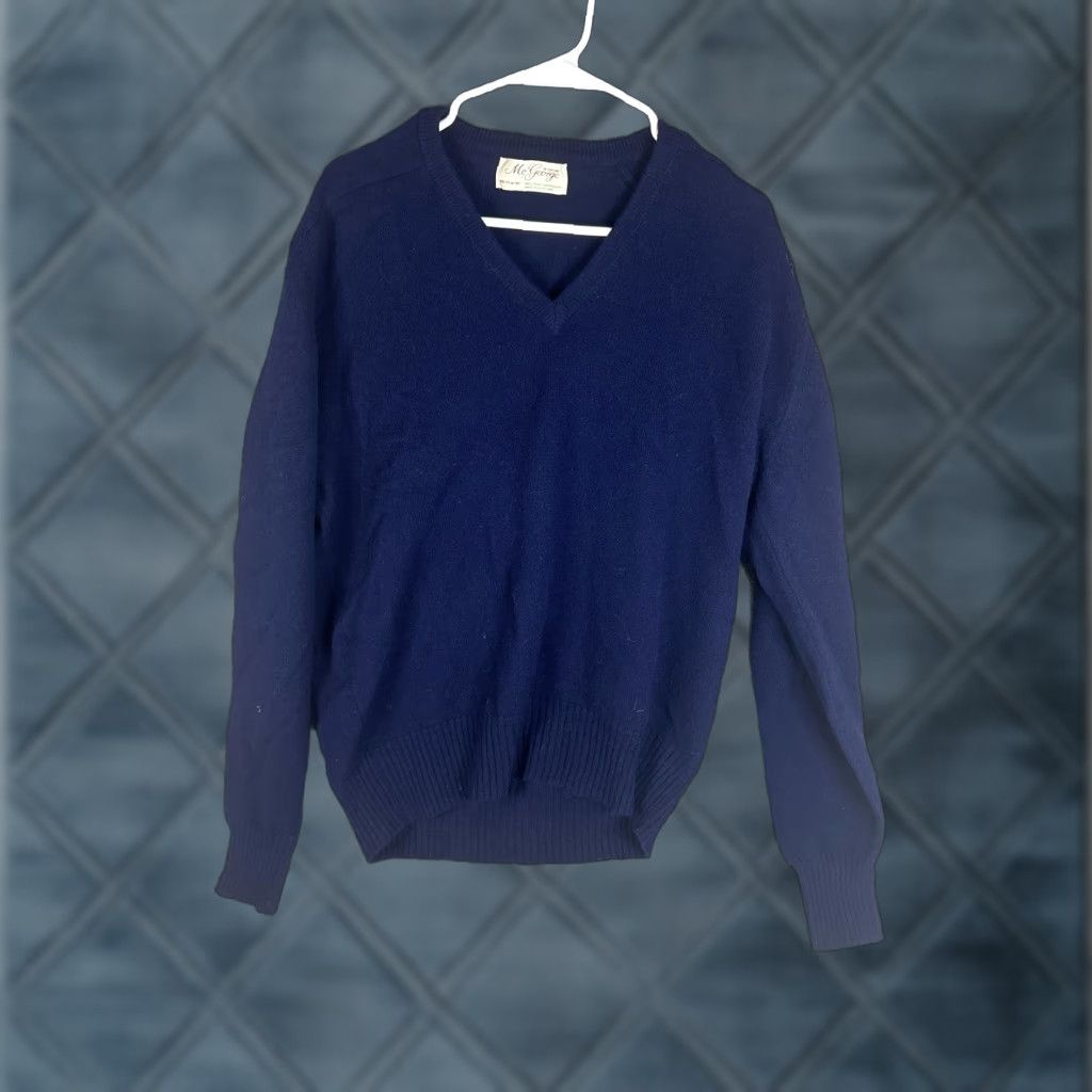 Vintage VINTAGE McGeorge Sweater Mens XL Navy Blue V Neck 100% Lambswool Made In Scotland Size US XL / EU 56 / 4 - 1 Thumbnail