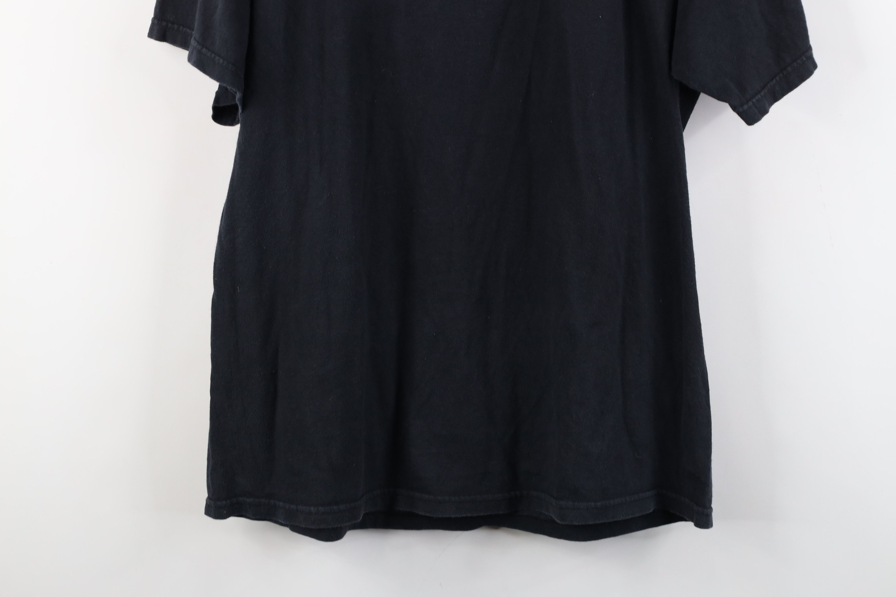 Vintage Vintage Y2K Streetwear Sick and Twisted Skull T-Shirt Black Size US L / EU 52-54 / 3 - 13 Thumbnail