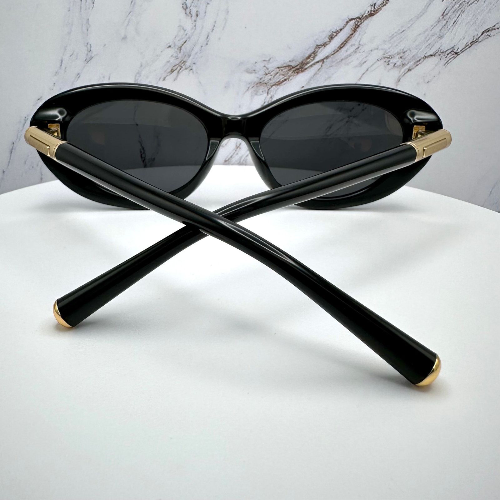 Dolce & Gabbana New Dolce & Gabbana Sunglasses Black Oval Cat Eye Gold Metal Size ONE SIZE - 22 Thumbnail