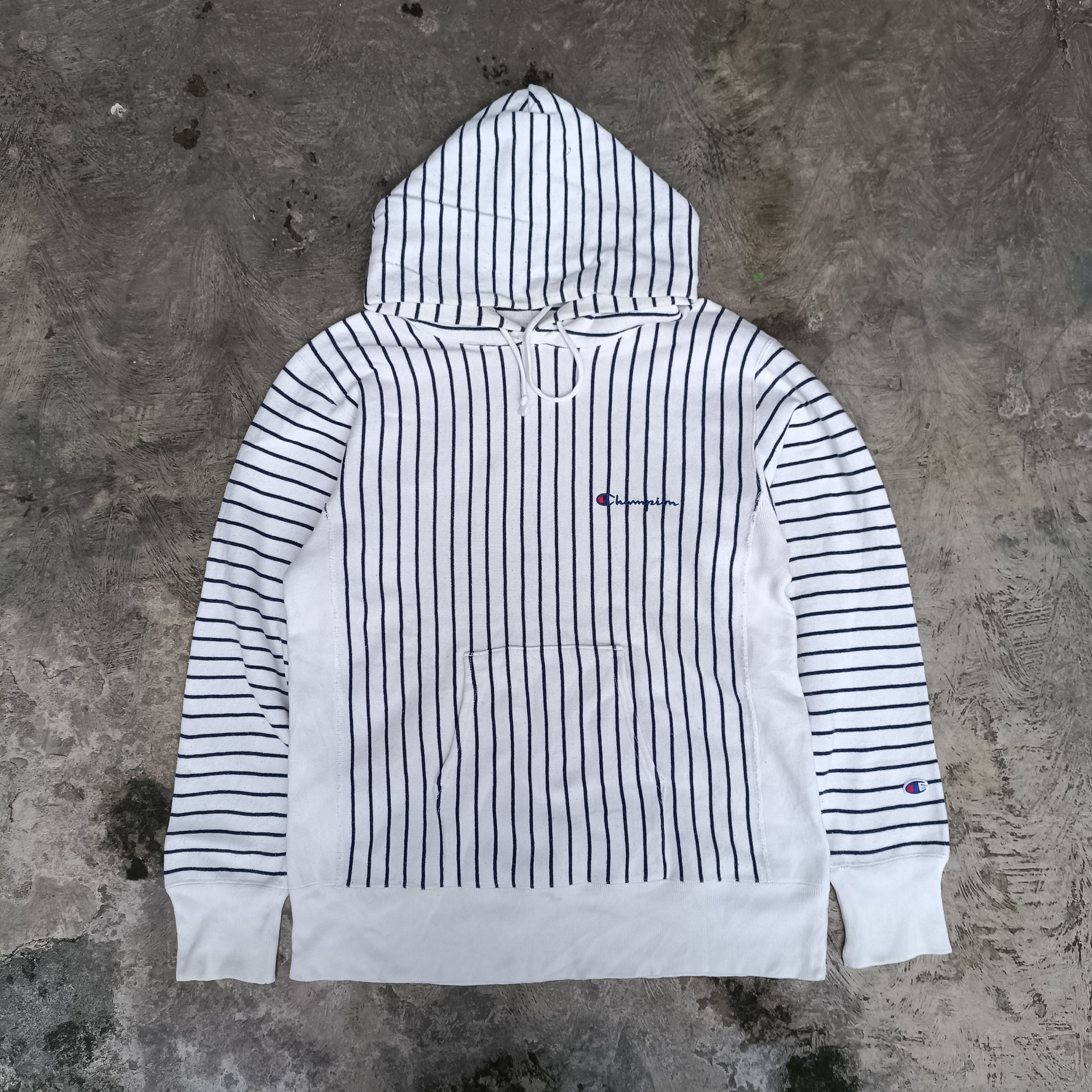 Vintage 90s hoodie champion reverse weave