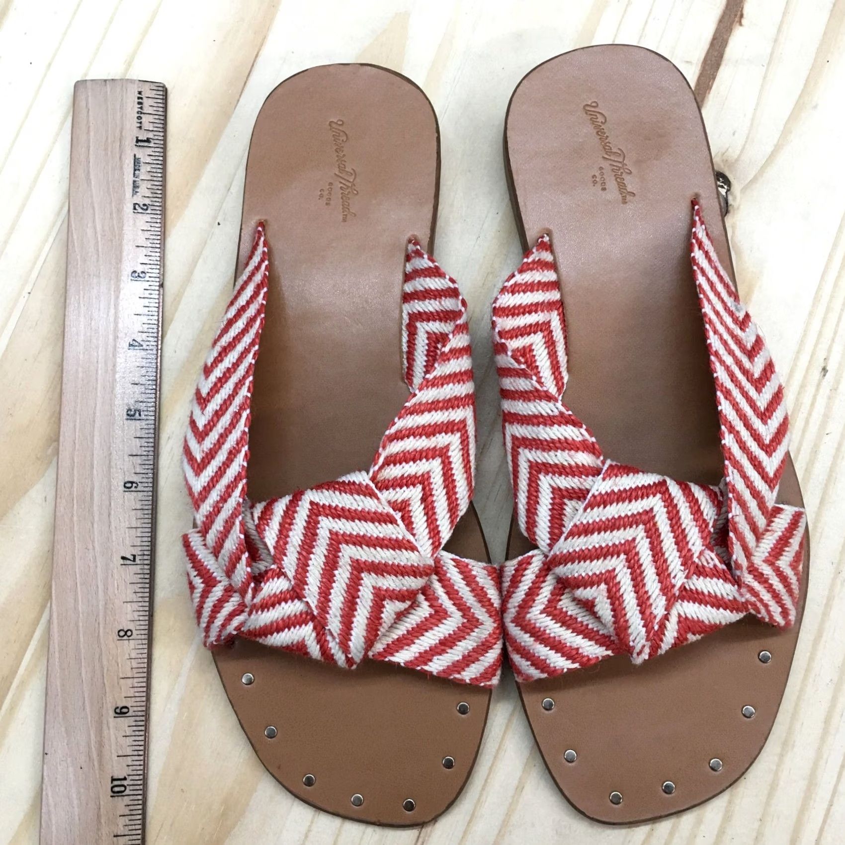 Vintage Universal Thread Sandals Womens 8.5 Chevron Print Knot Slide Flats Red Size US 9 / IT 39 - 6 Thumbnail