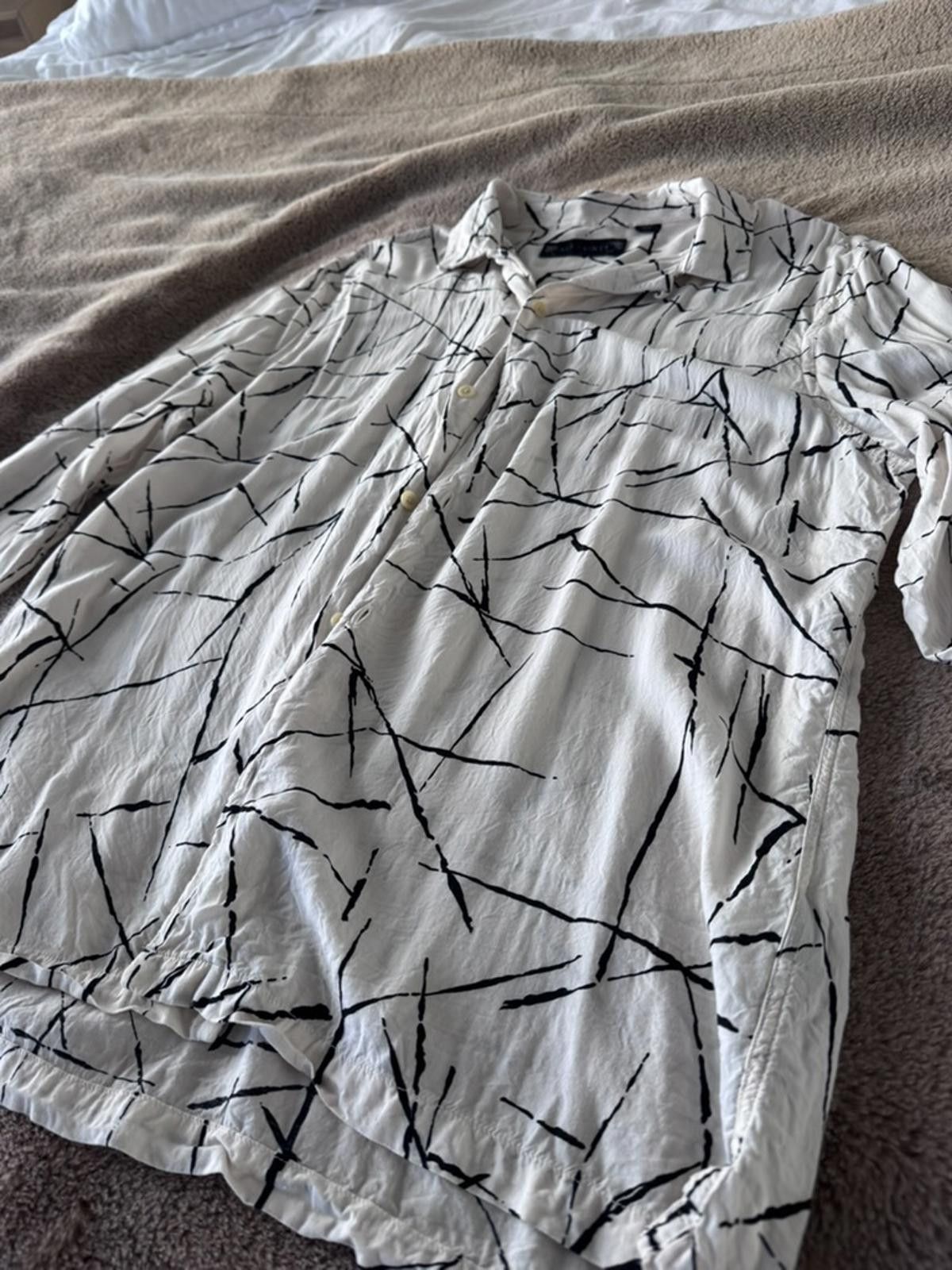 Allsaints AllSaints White Long Sleeve Button-Up Shirt with Black Line- Size US L / EU 52-54 / 3 - 3 Thumbnail