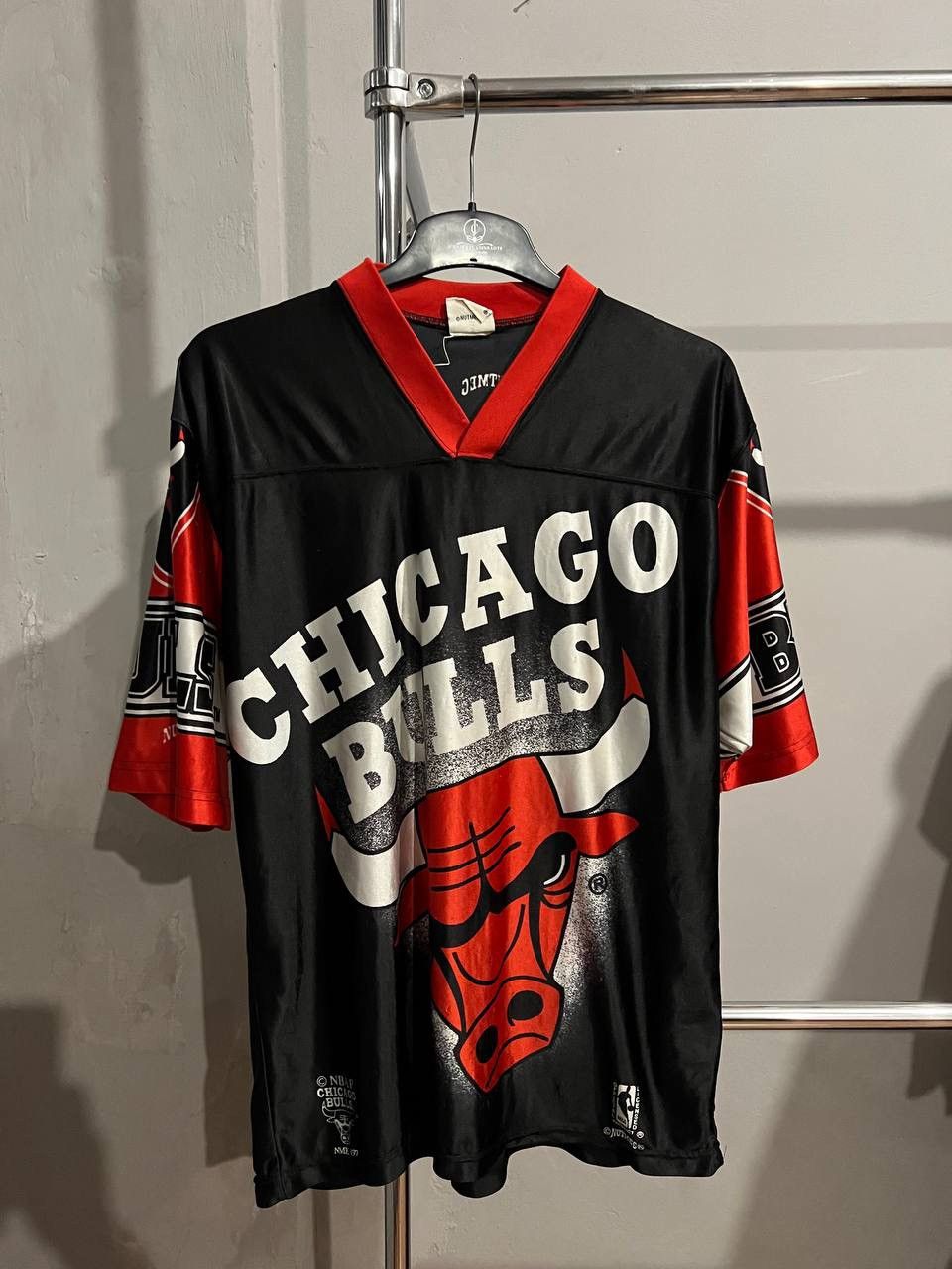 Nutmeg RARE! 90’S NBA CHICAGO BULLS OVER PRINT BASKETBALL JERSEY L Size US L / EU 52-54 / 3 - 2 Thumbnail