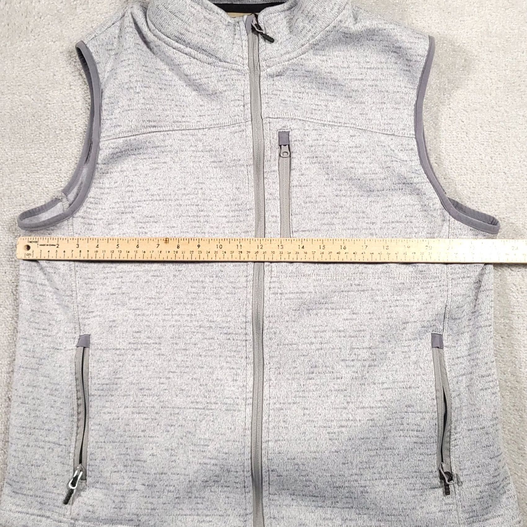 Vintage VINTAGE American Outback Vest Mens XL Gray Full Zip Outdoors Hiking Pockets Mens XL Gray Full Zip Outdoors Hiking Pockets Size US XL / EU 56 / 4 - 6 Thumbnail