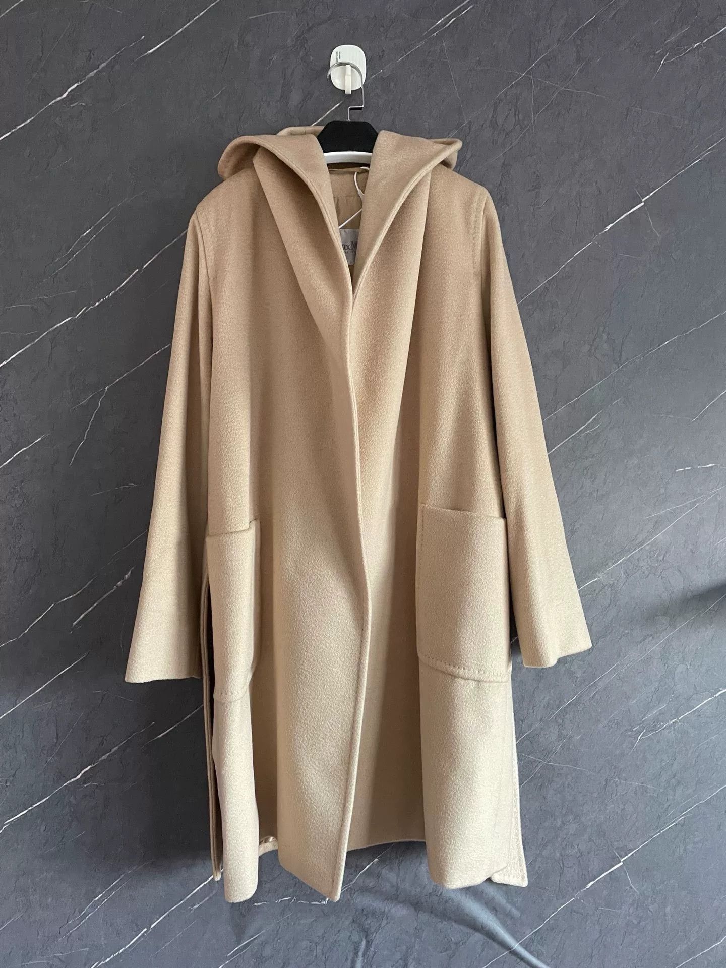 Max Mara maxmara beige hooded shawl coat size 42 Size US L / EU 52-54 / 3 - 1 Thumbnail
