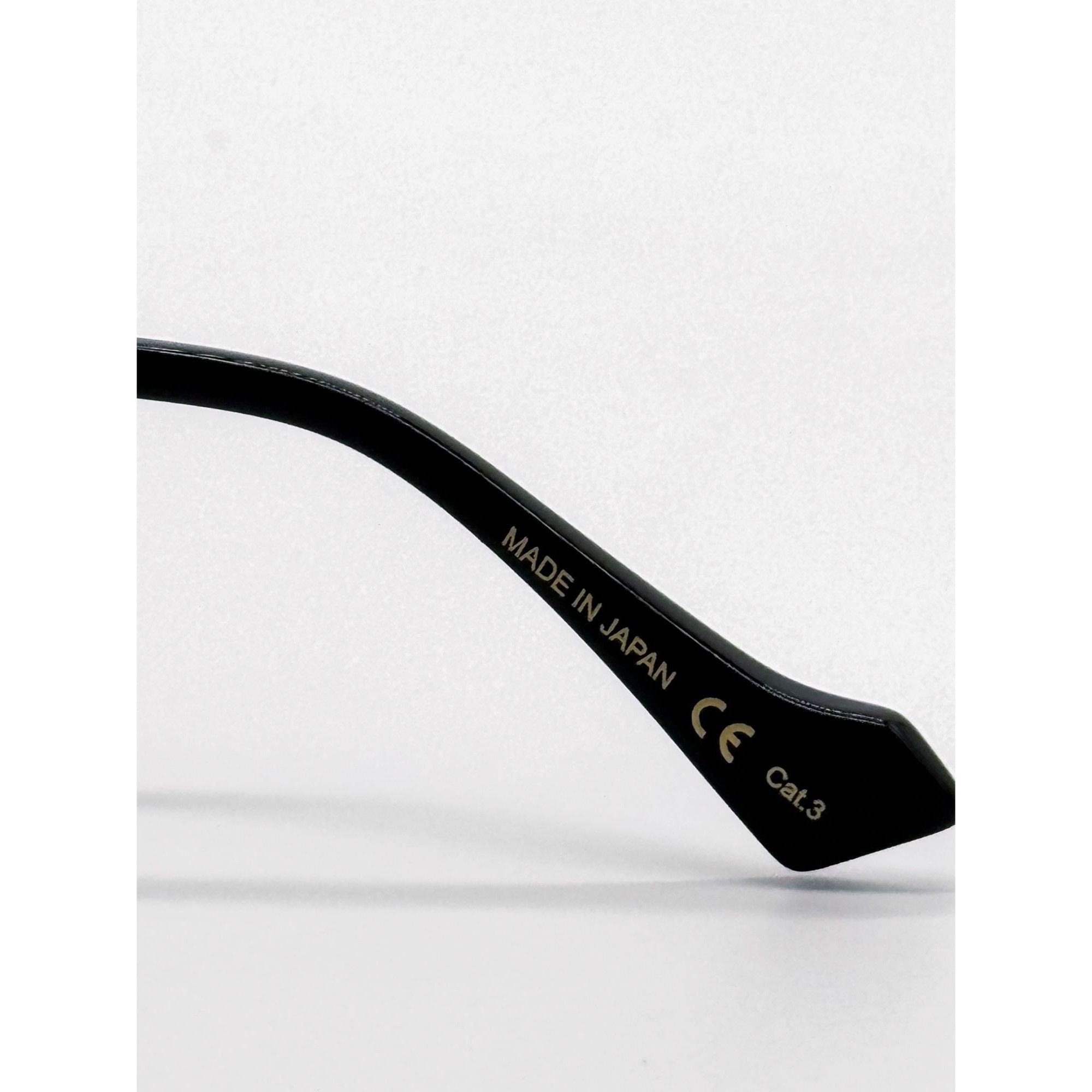Gucci NEW GUCCI SUNGLASSES GG0743S 001 GOLD/GRAY AVIATOR UNISEX Size ONE SIZE - 9 Thumbnail
