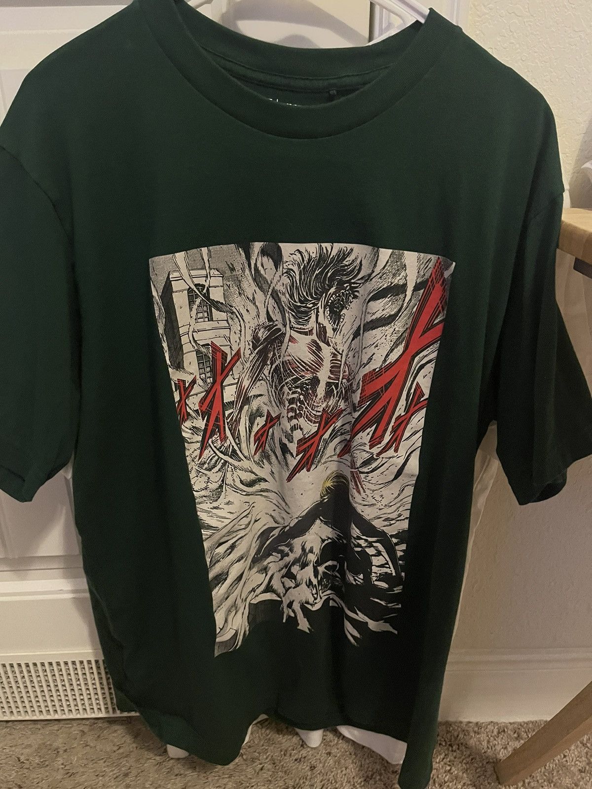 Japanese Brand Uniqlo Attack On Titan Green Manga Panel Tee Size US L / EU 52-54 / 3 - 1 Thumbnail