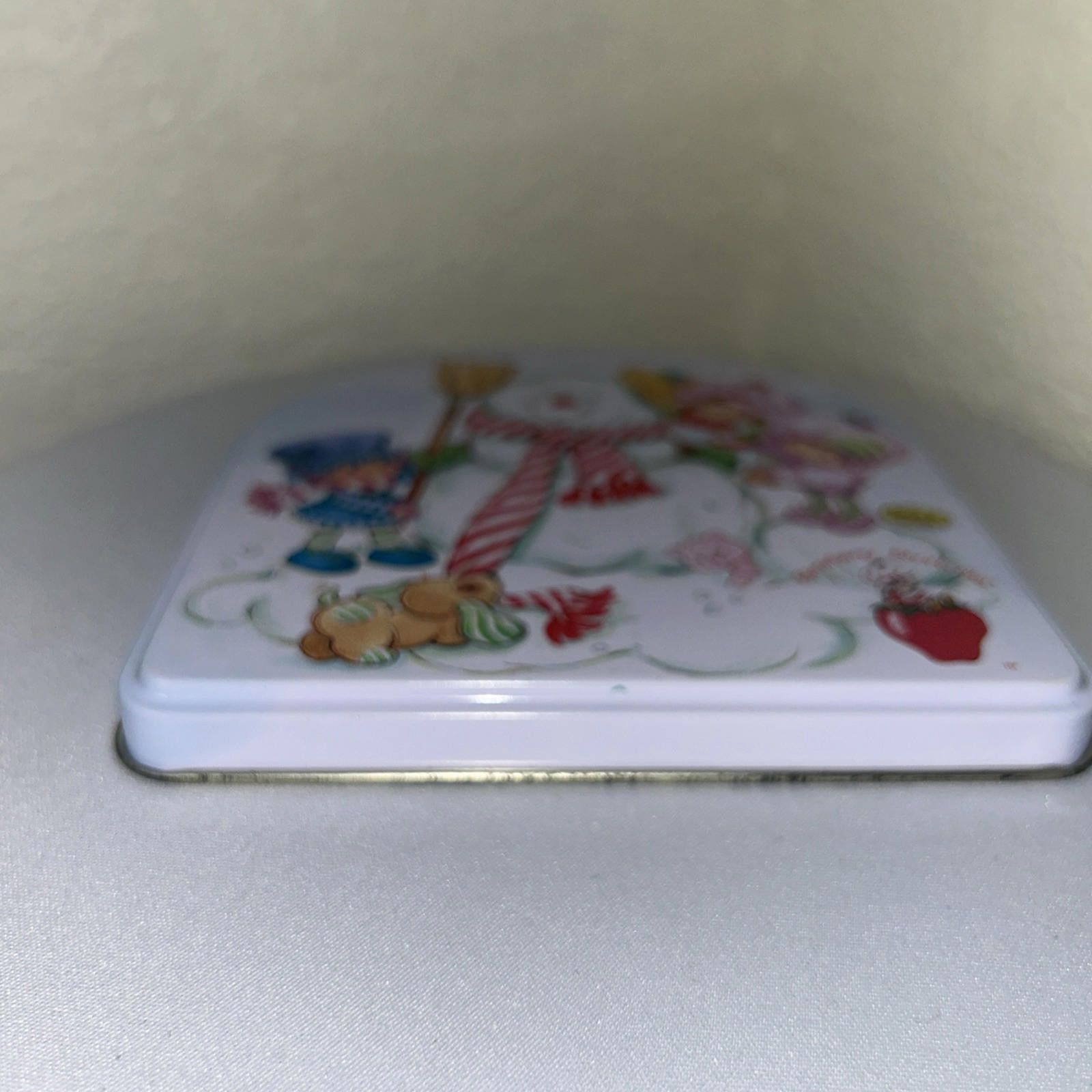 Designer Carlton Cards Strawberry Shortcake Christmas Ornament Tin 03 Size ONE SIZE - 8 Thumbnail