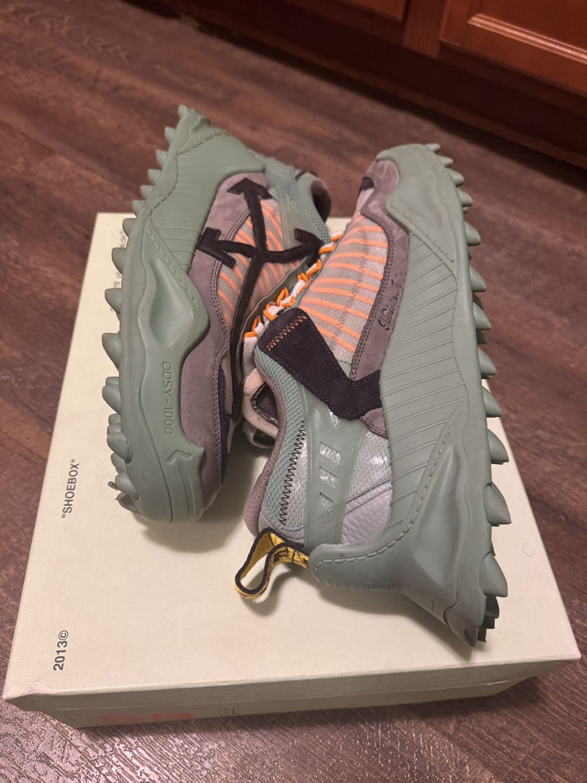 Off-White OFF-WHITE odsy-1000 Size US 11 / EU 44 - 6 Thumbnail