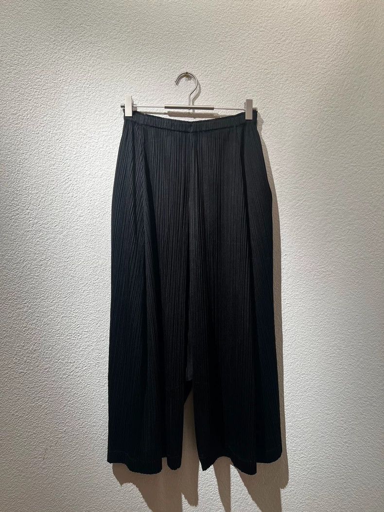 Issey Miyake Issey Miyake size:3 Black pleated pants Size 42" / US 20 - 1 Thumbnail
