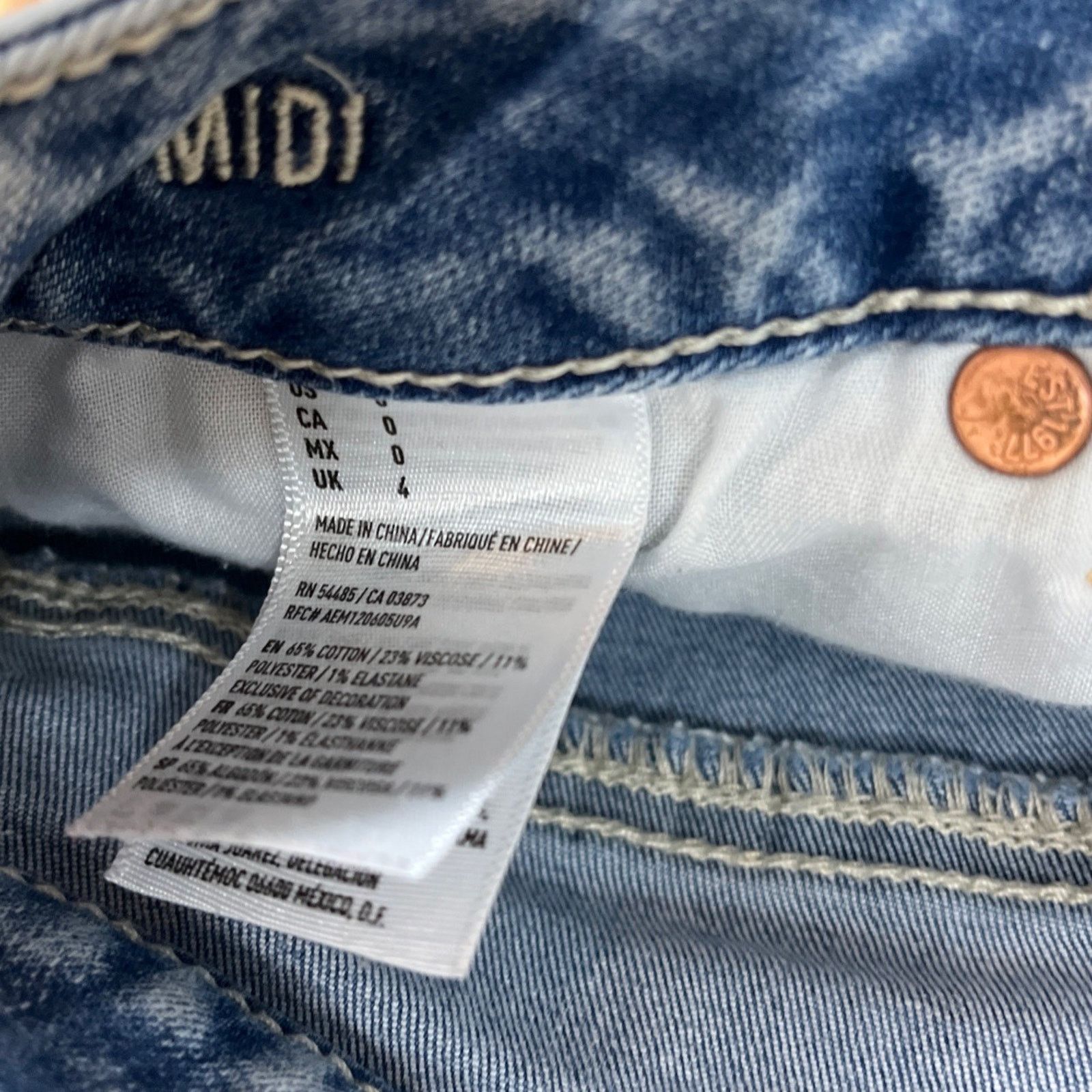 American Eagle Outfitters American Eagle Midi Stretch Women's Jean Short Sz 0 Size 25" / US 0 / IT 36 - 4 Thumbnail