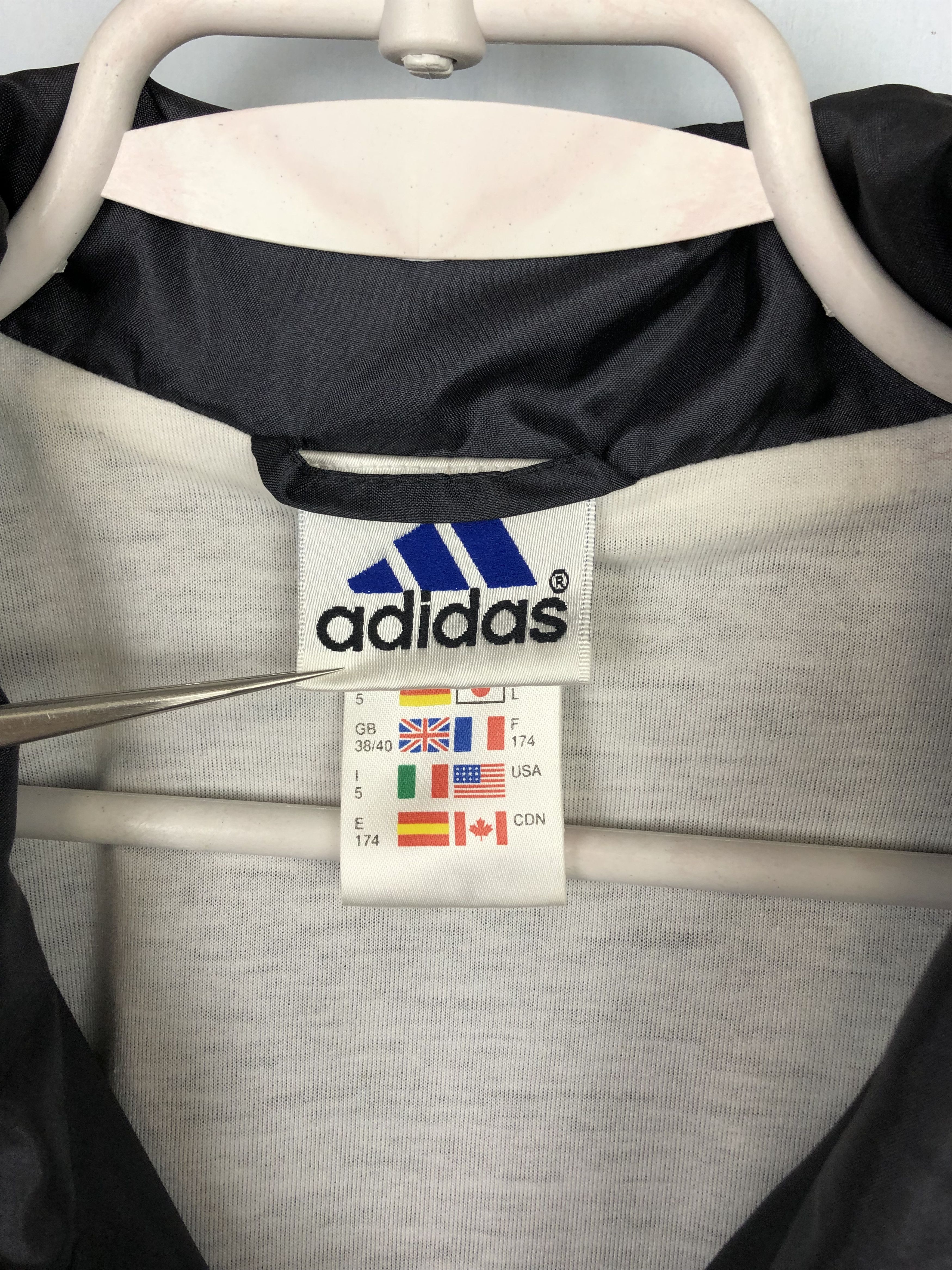 Adidas Vintage Bayern Munich Football Jacket Soccer Windbreaker Size US M / EU 48-50 / 2 - 6 Thumbnail
