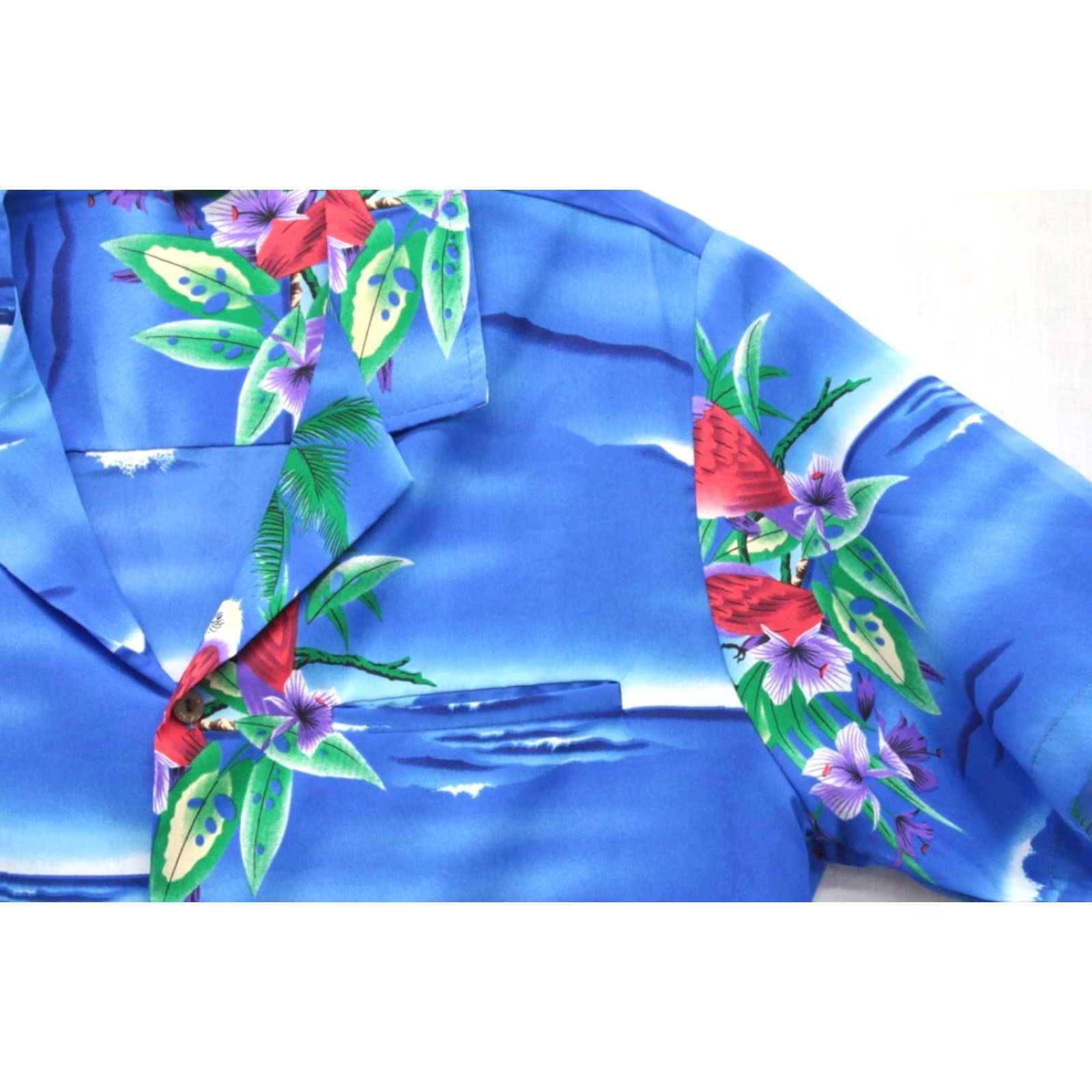 Vintage VINTAGE Hawaiian Shirt Men's Small VTG Casual Wear Parrot Birds Surfing Blue Vacation USA Shirt Size US S / EU 44-46 / 1 - 2 Thumbnail