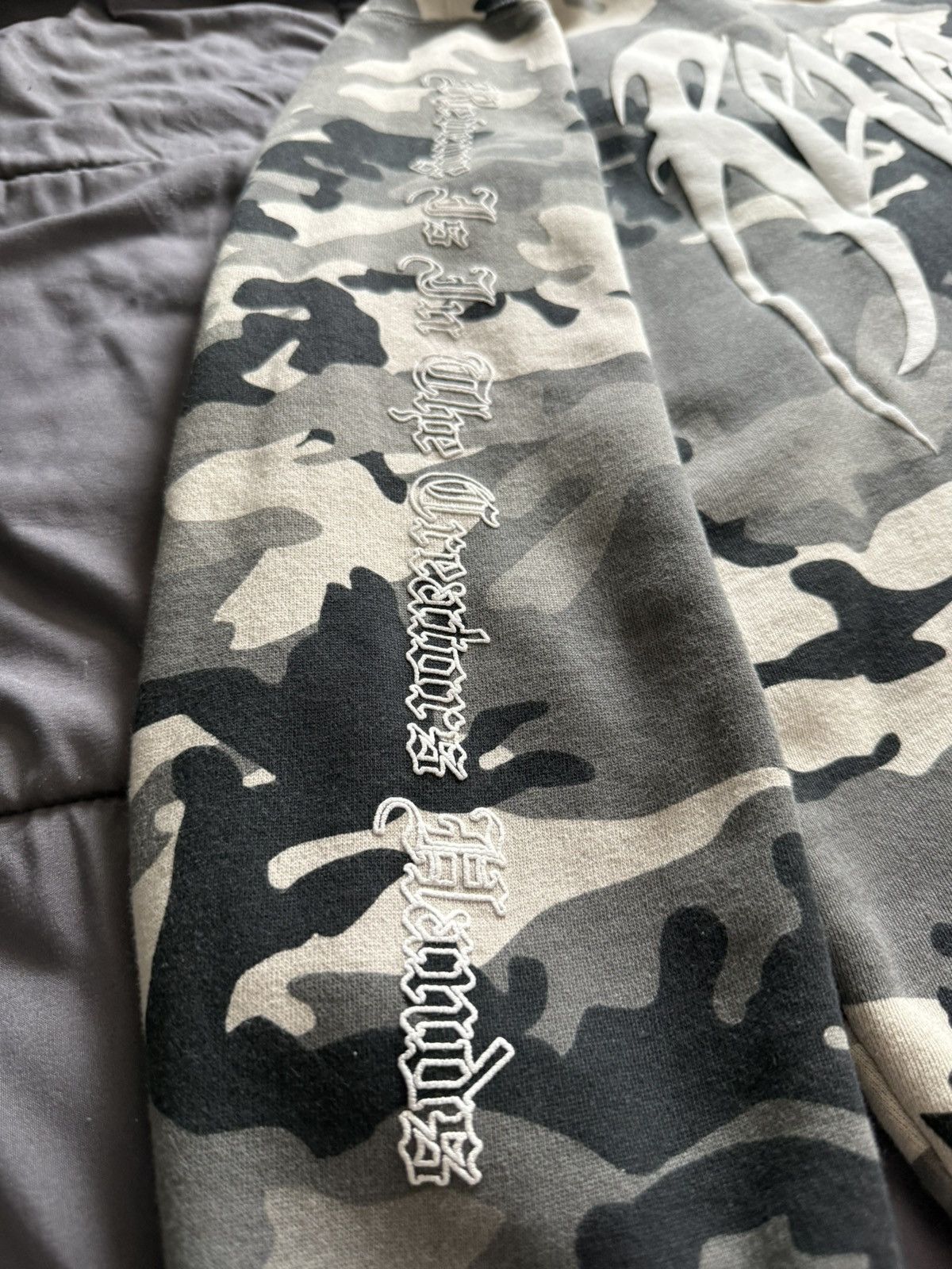 Revenge Camo ‘Kill’ Hoodie Size US L / EU 52-54 / 3 - 4 Thumbnail