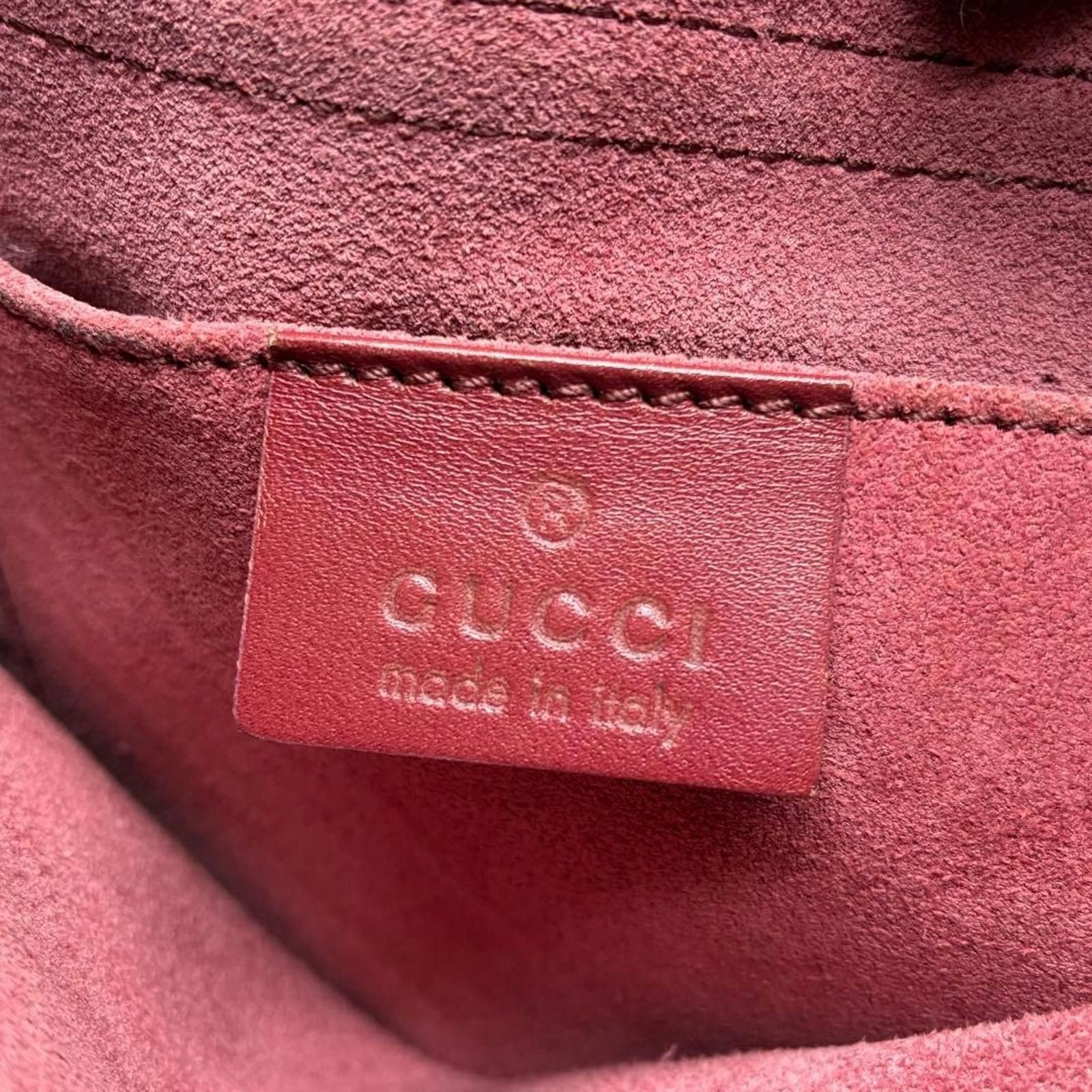 Gucci Gucci - Tom Ford SS02 Suede Shoulder Bag Heart Size ONE SIZE - 8 Thumbnail