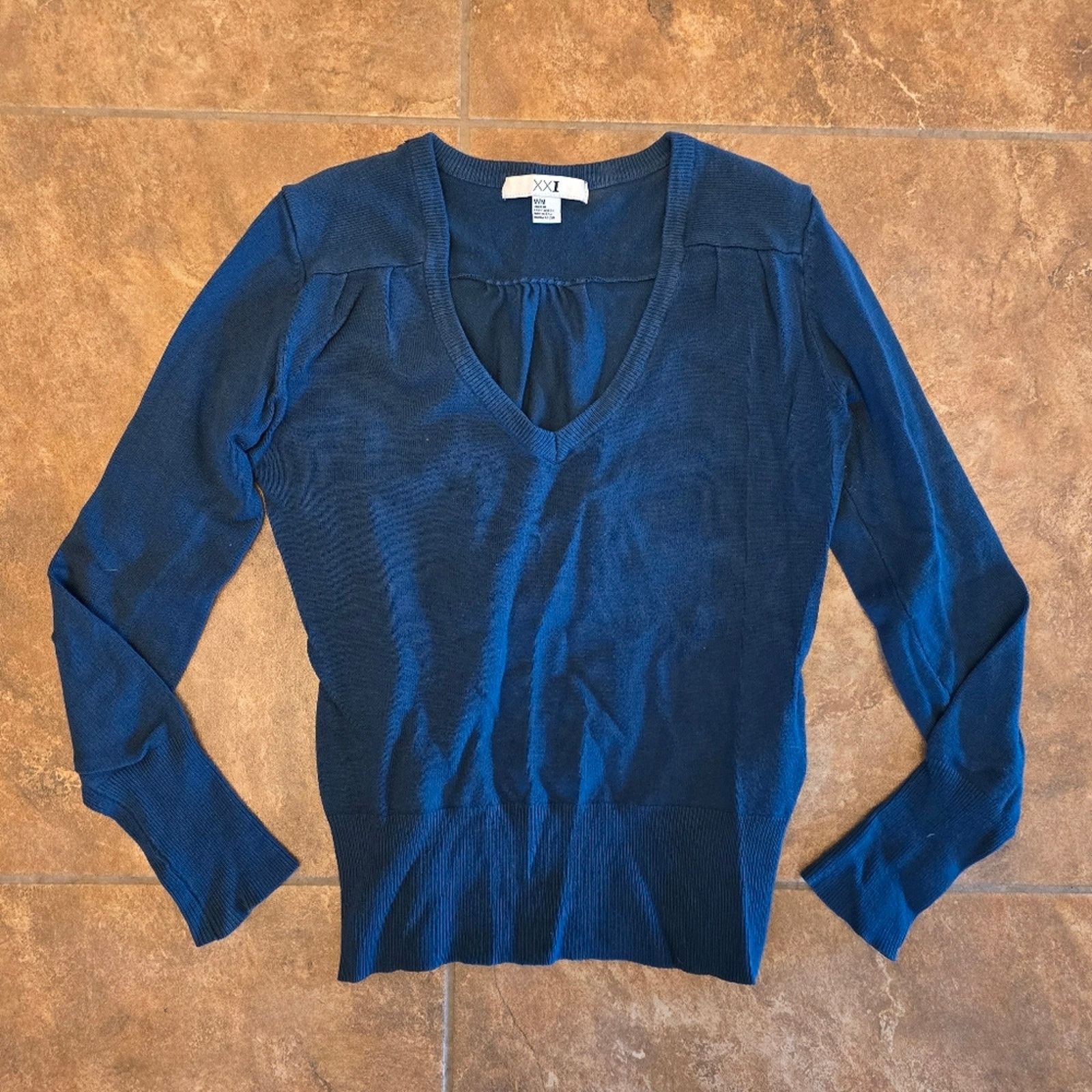 Forever 21 Blue Basic | F21 | Sweater Vneck Size M / US 6-8 / IT 42-44 - 1 Thumbnail