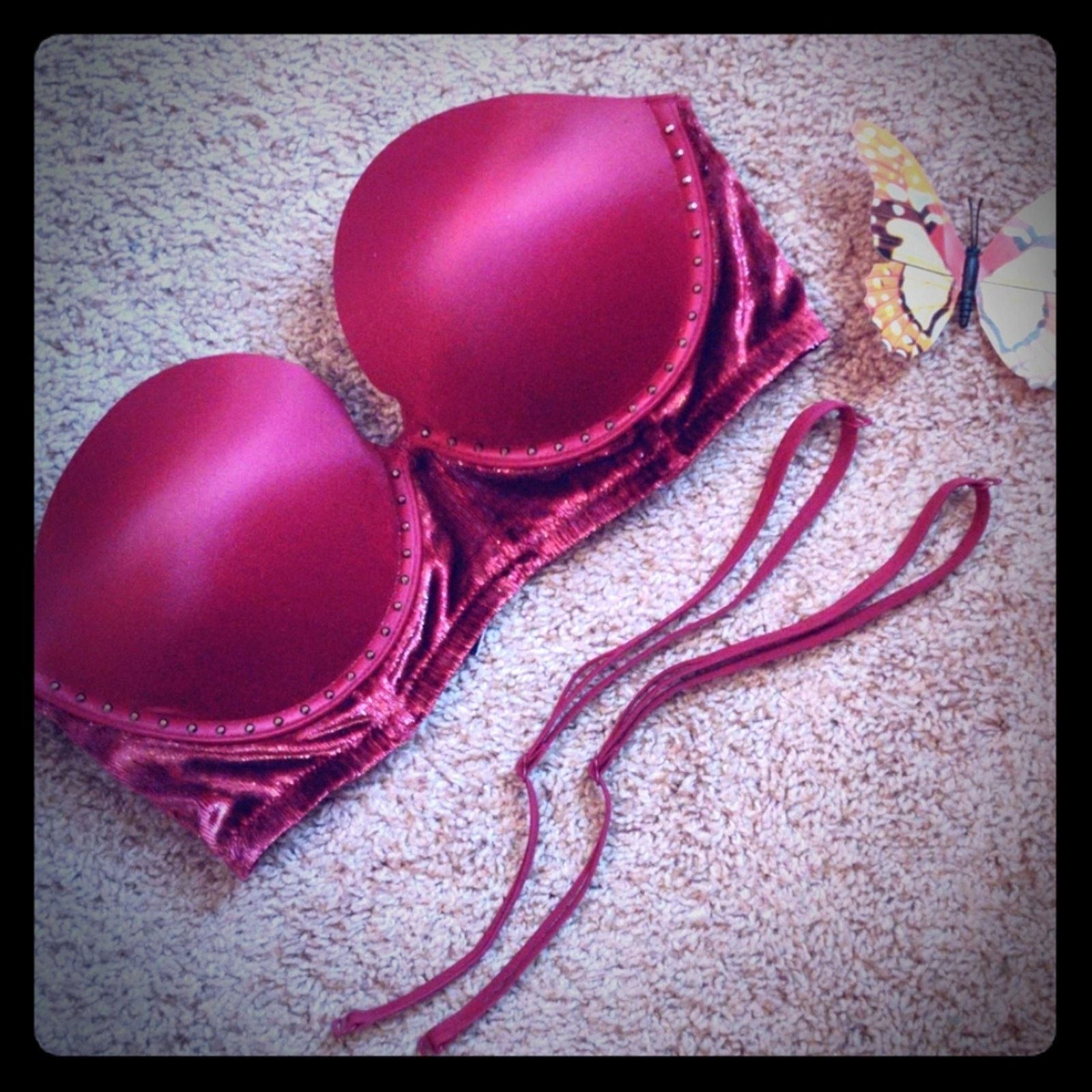 Victoria's Secret Victoria's Secret Very Sexy Multiway bra - Size 32D Size ONE SIZE - 1 Thumbnail